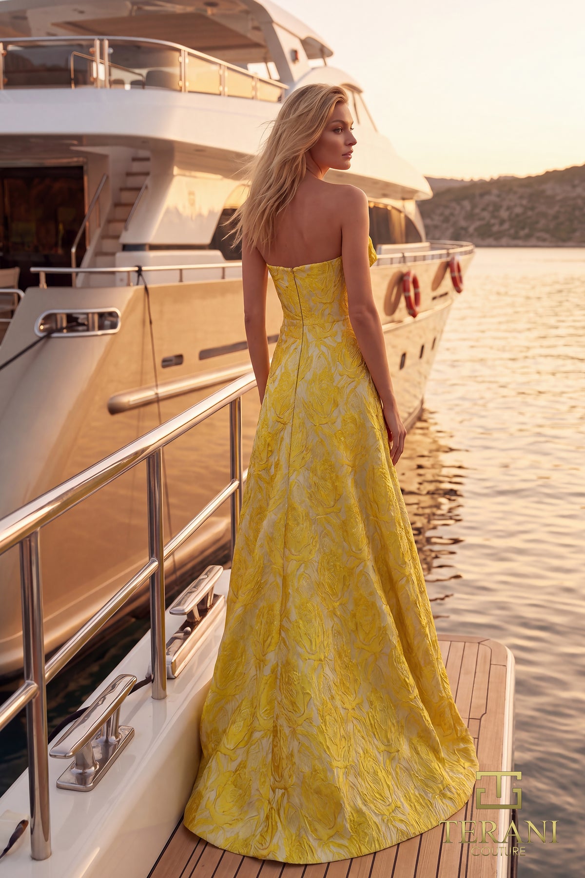 Terani Couture 271E8334 Yellow Gold