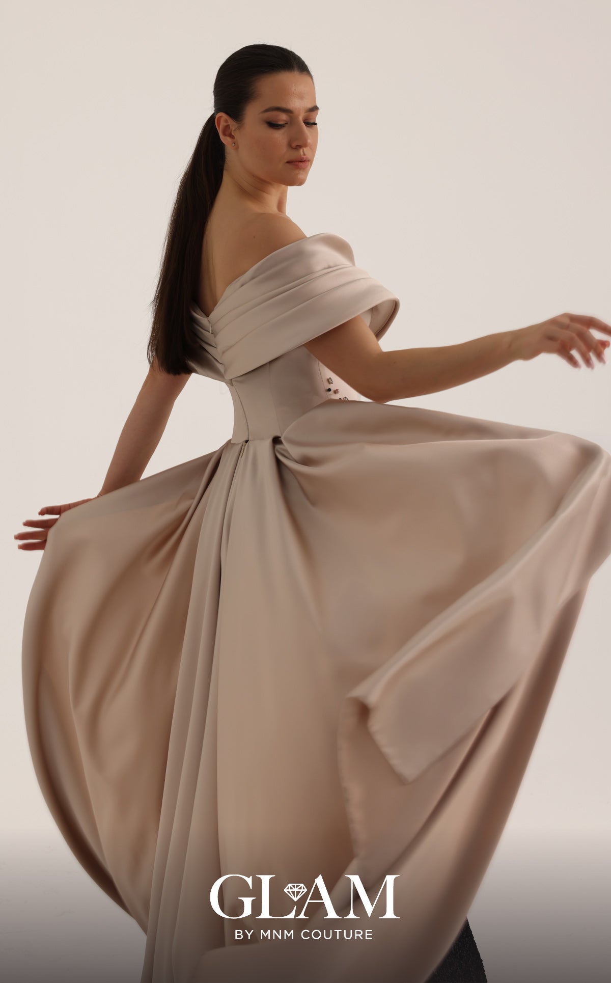 MNM Couture O07834