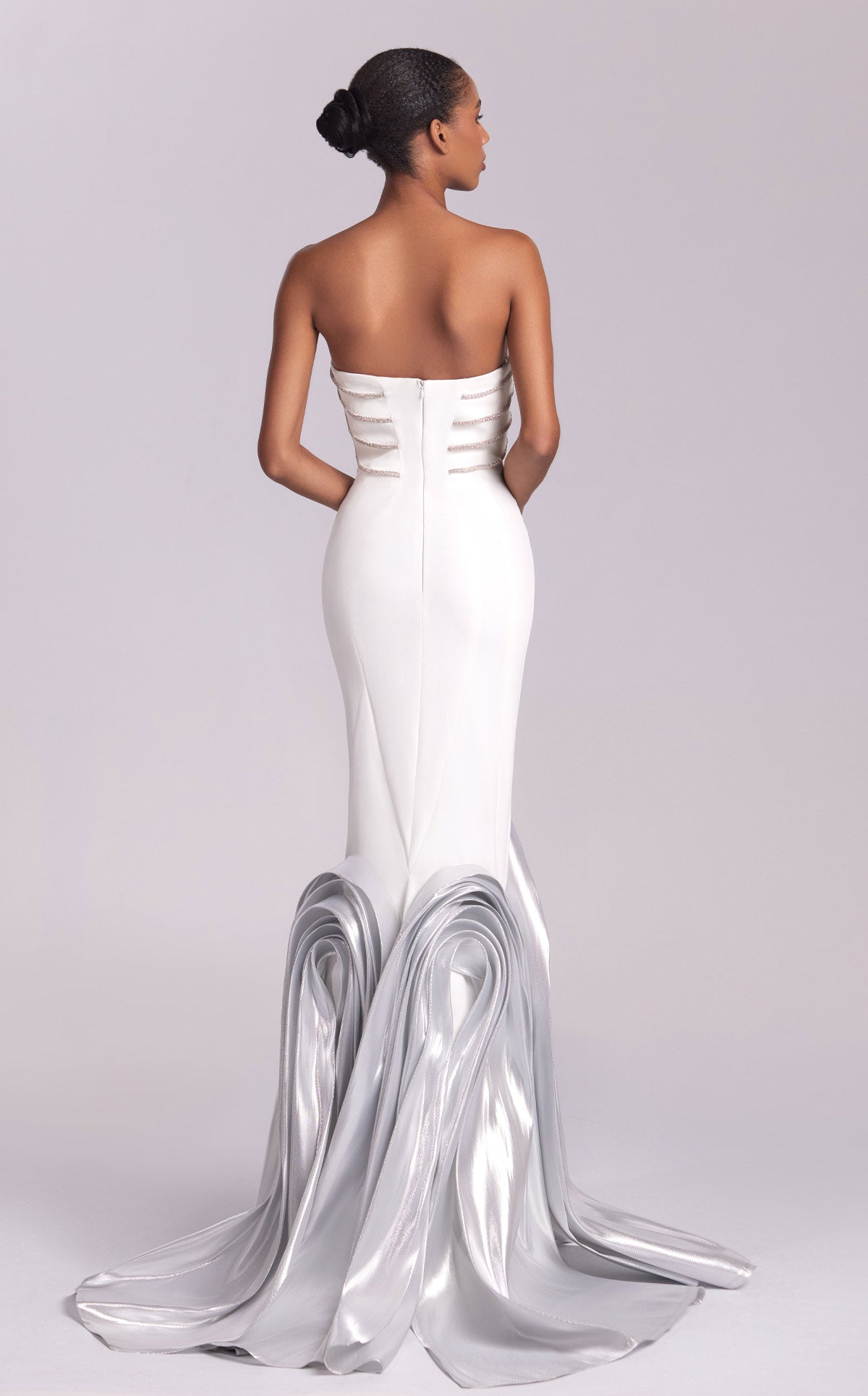 MNM Couture G1819