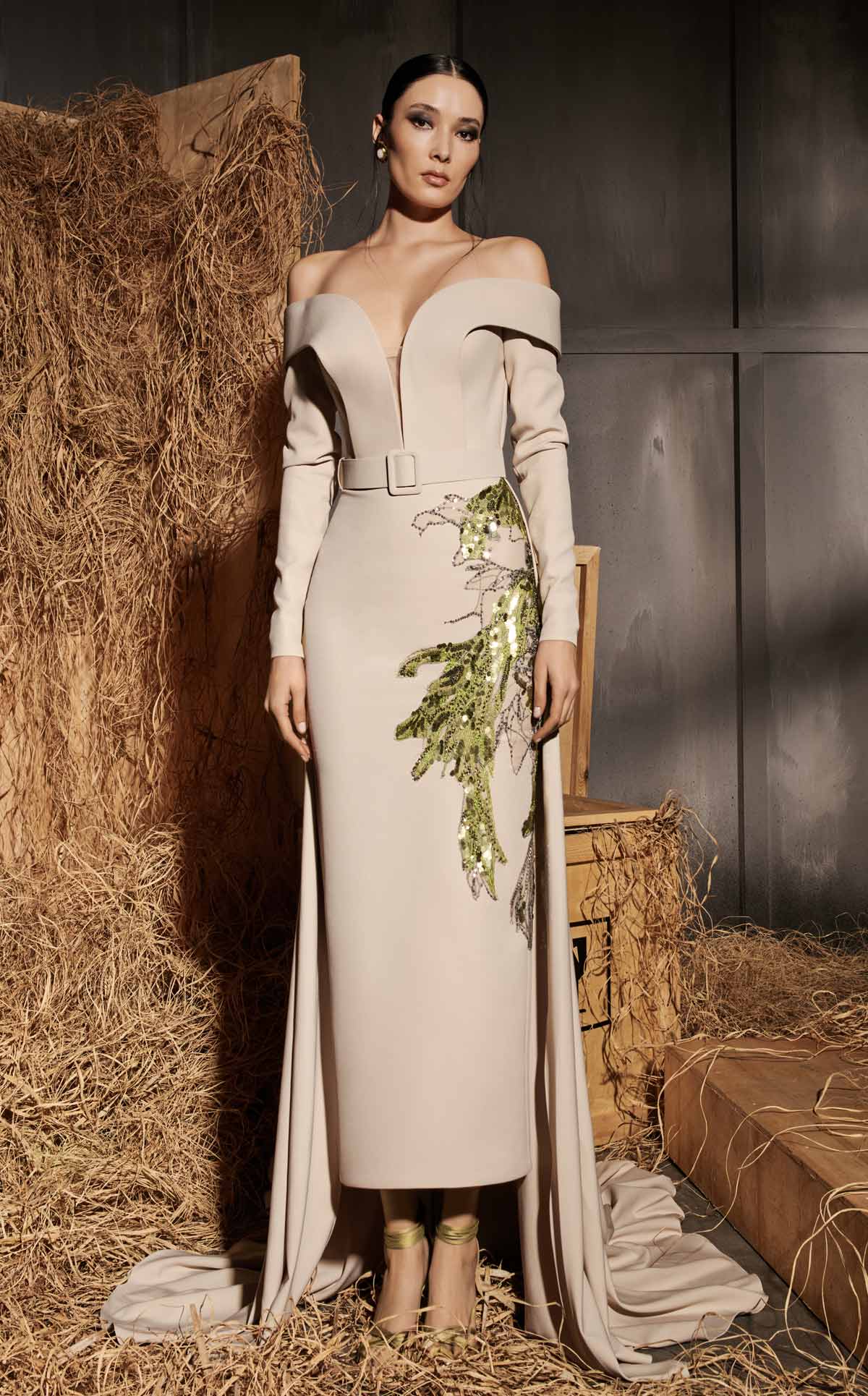 MNM Couture N0666 BEIGE