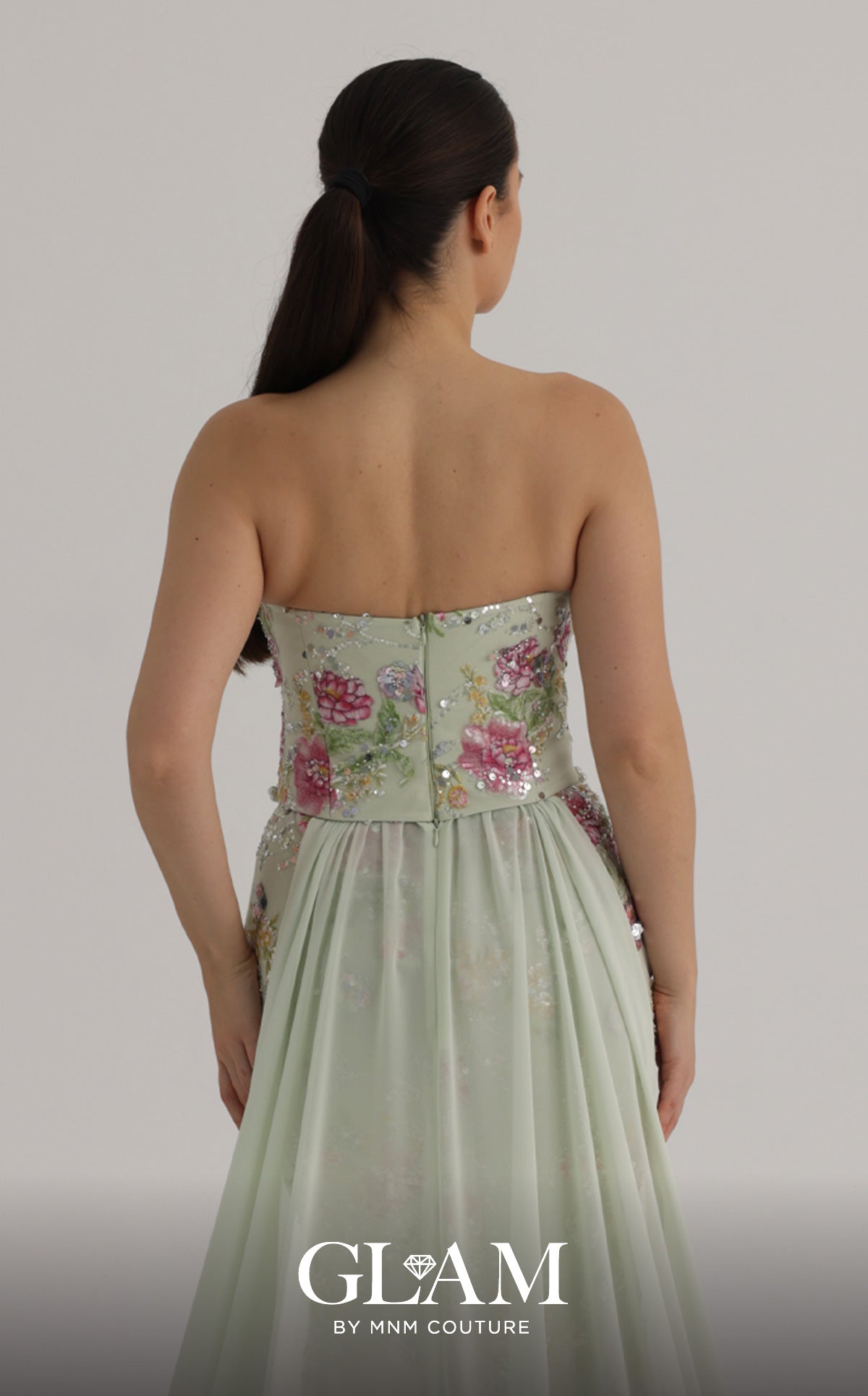 MNM Couture O07858