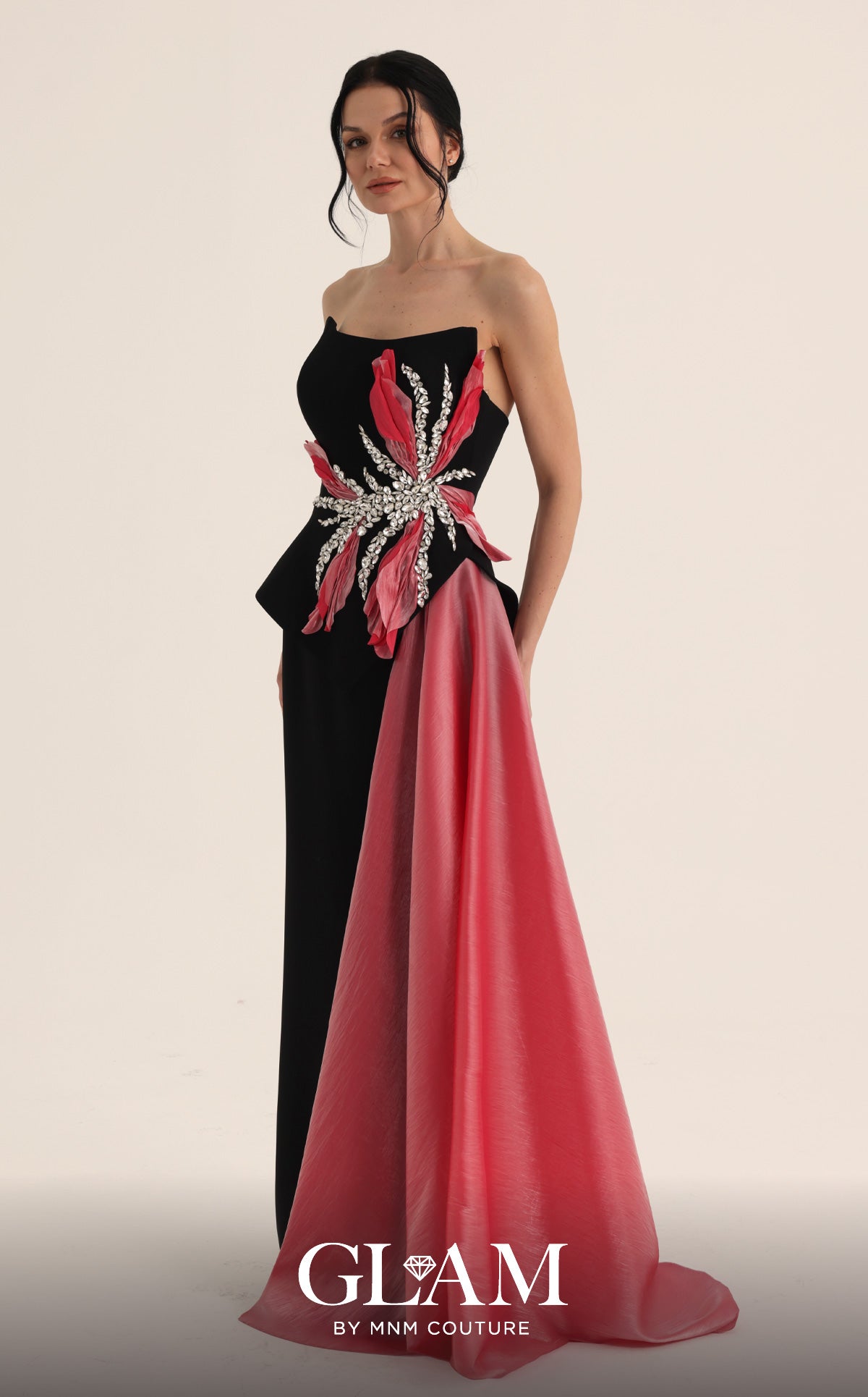 MNM Couture O07806