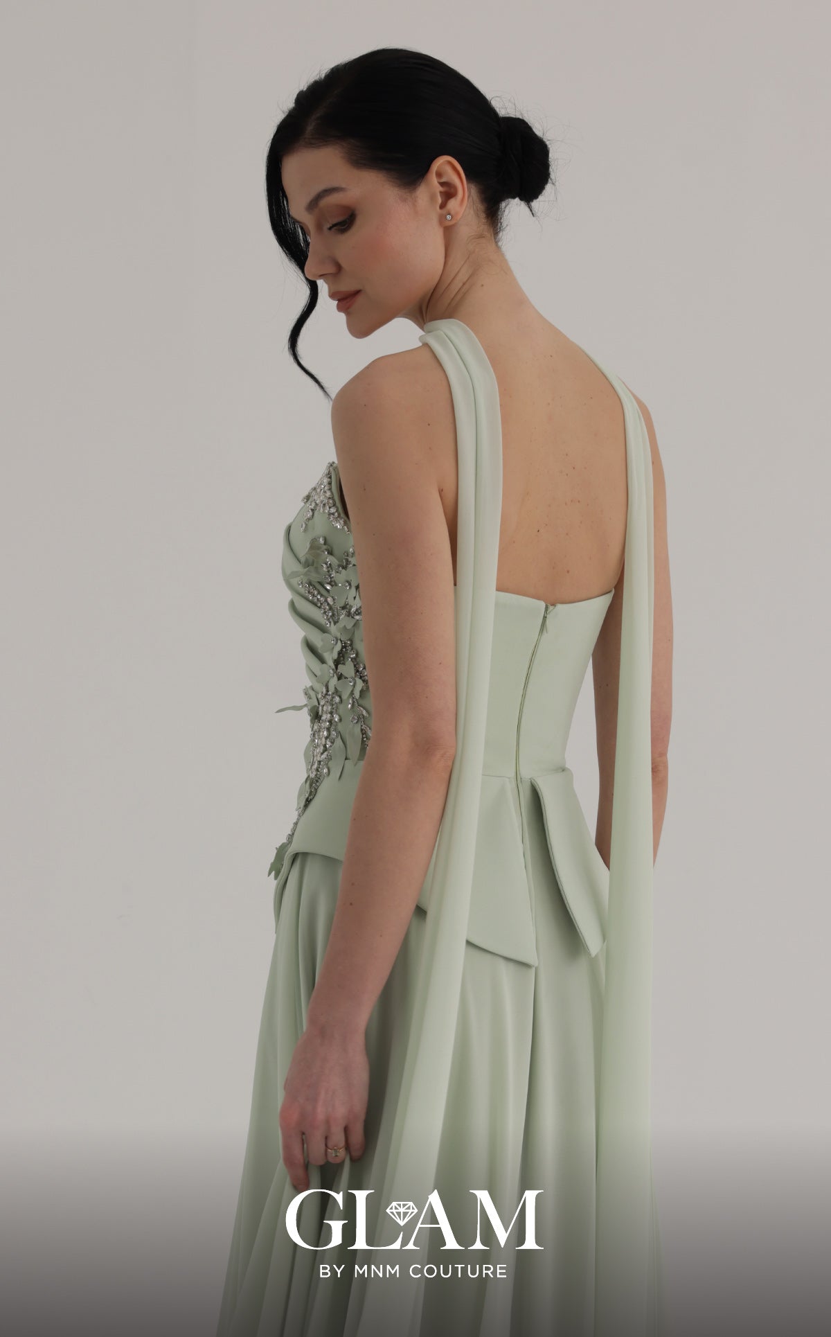 MNM Couture O07856