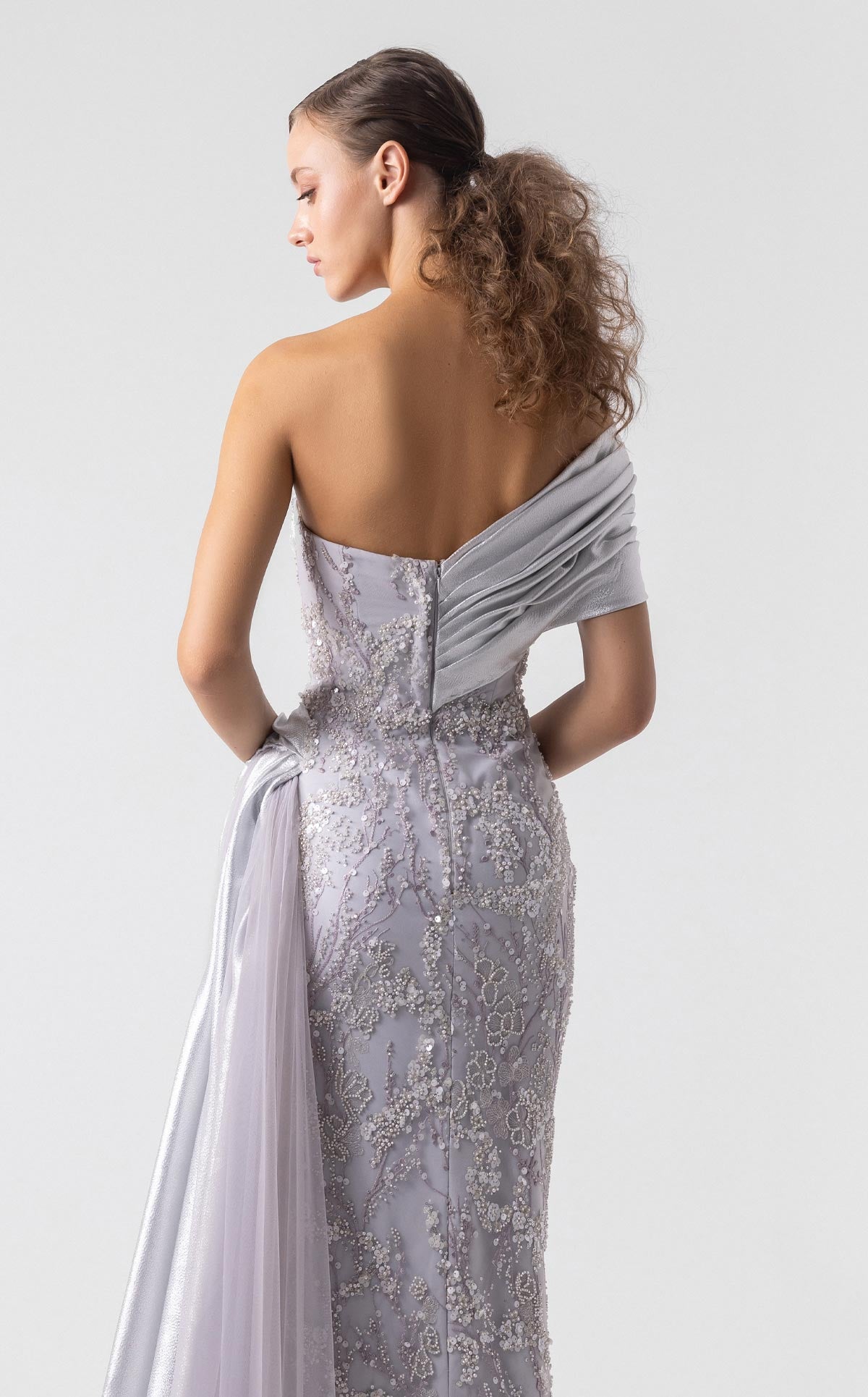 MNM Couture G1932