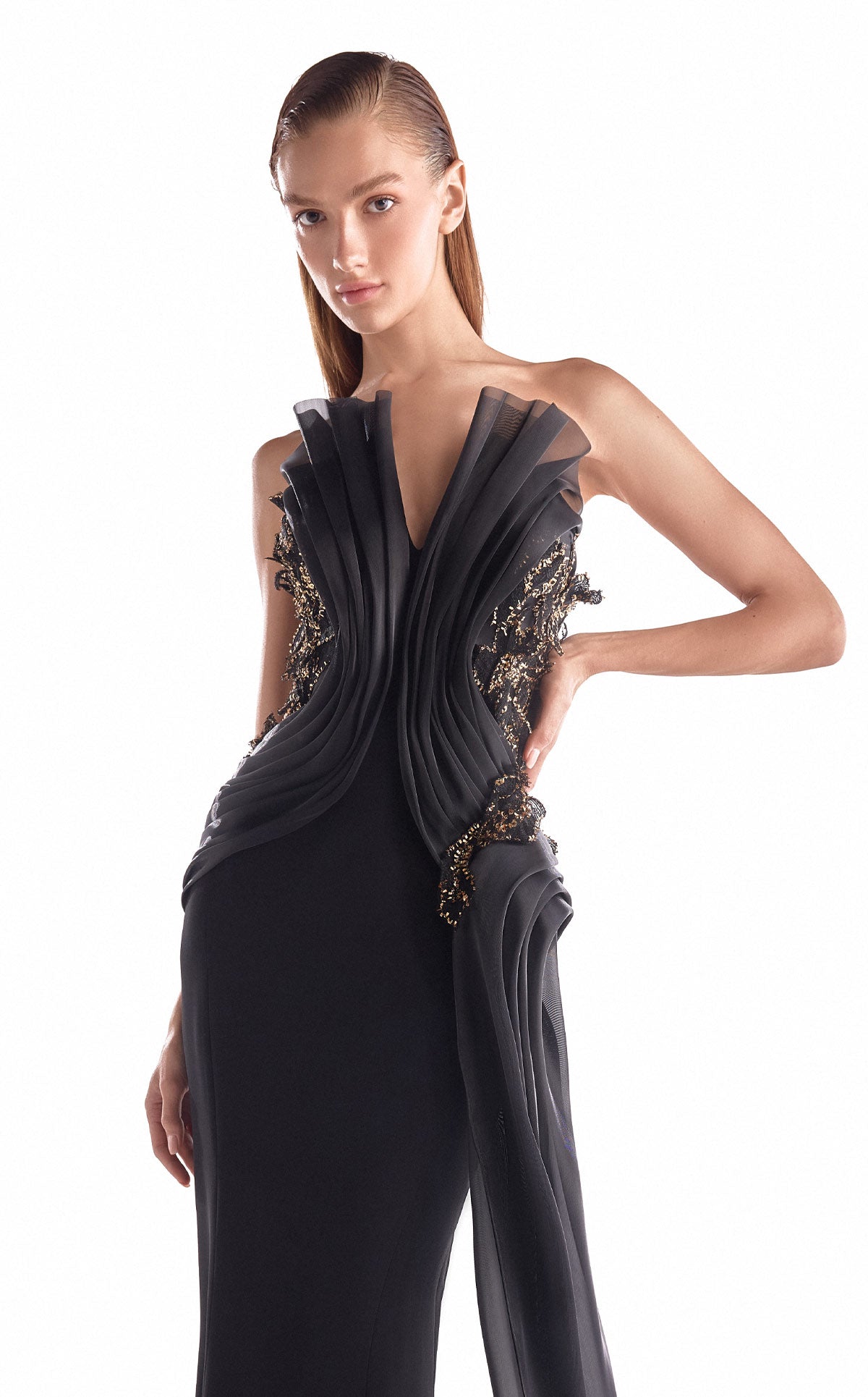MNM Couture G2113