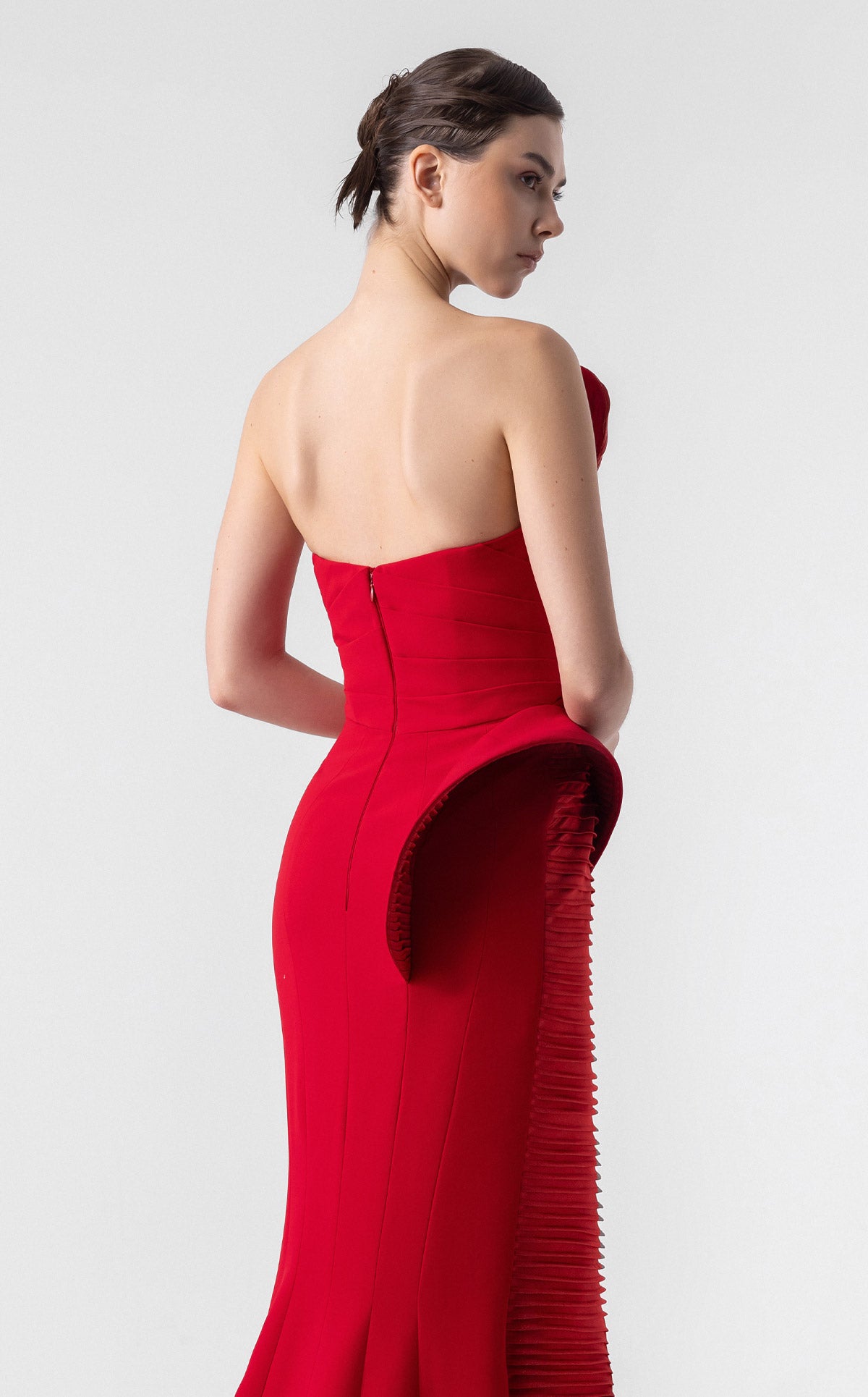 MNM Couture G1924