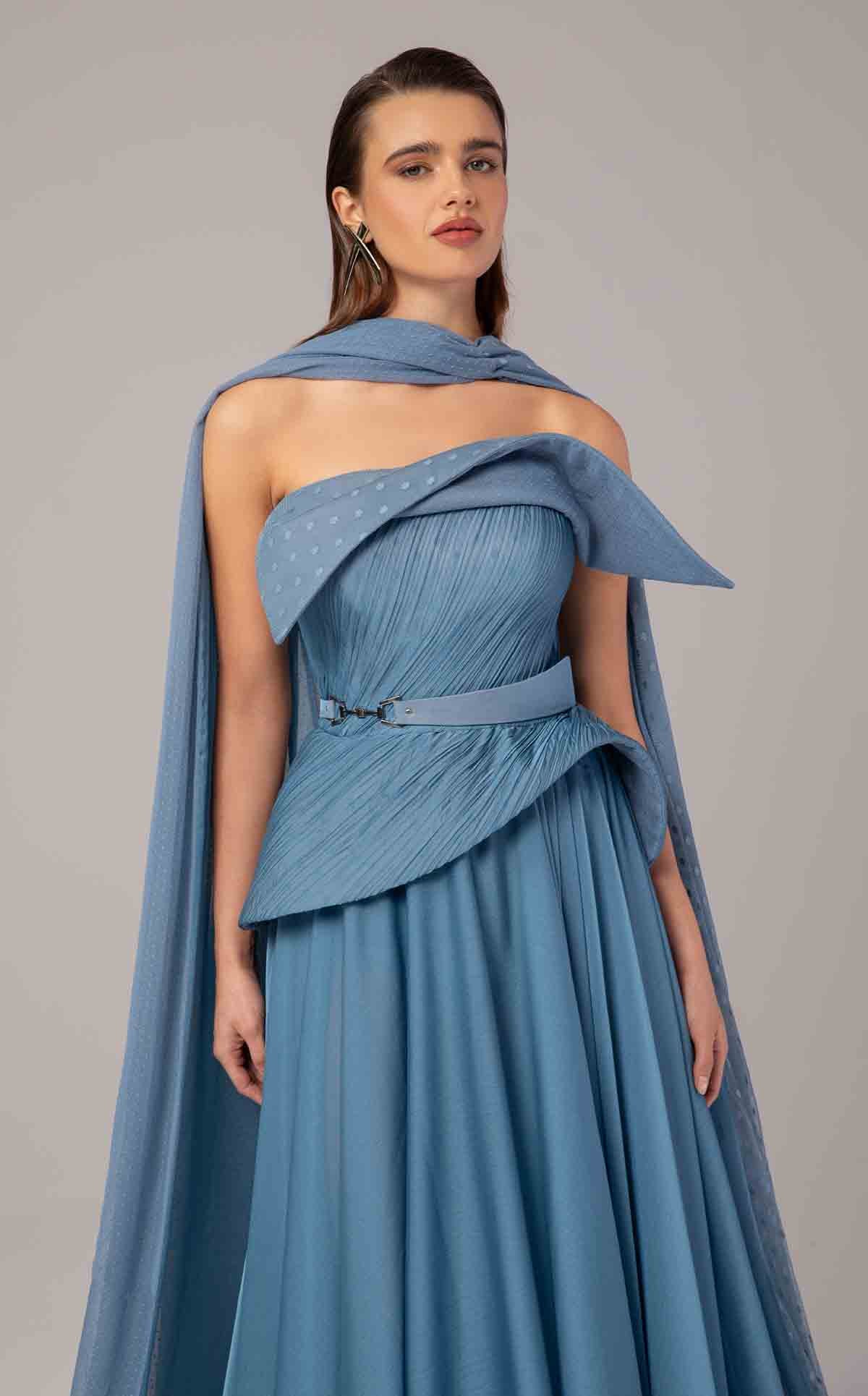 MNM Couture E0096