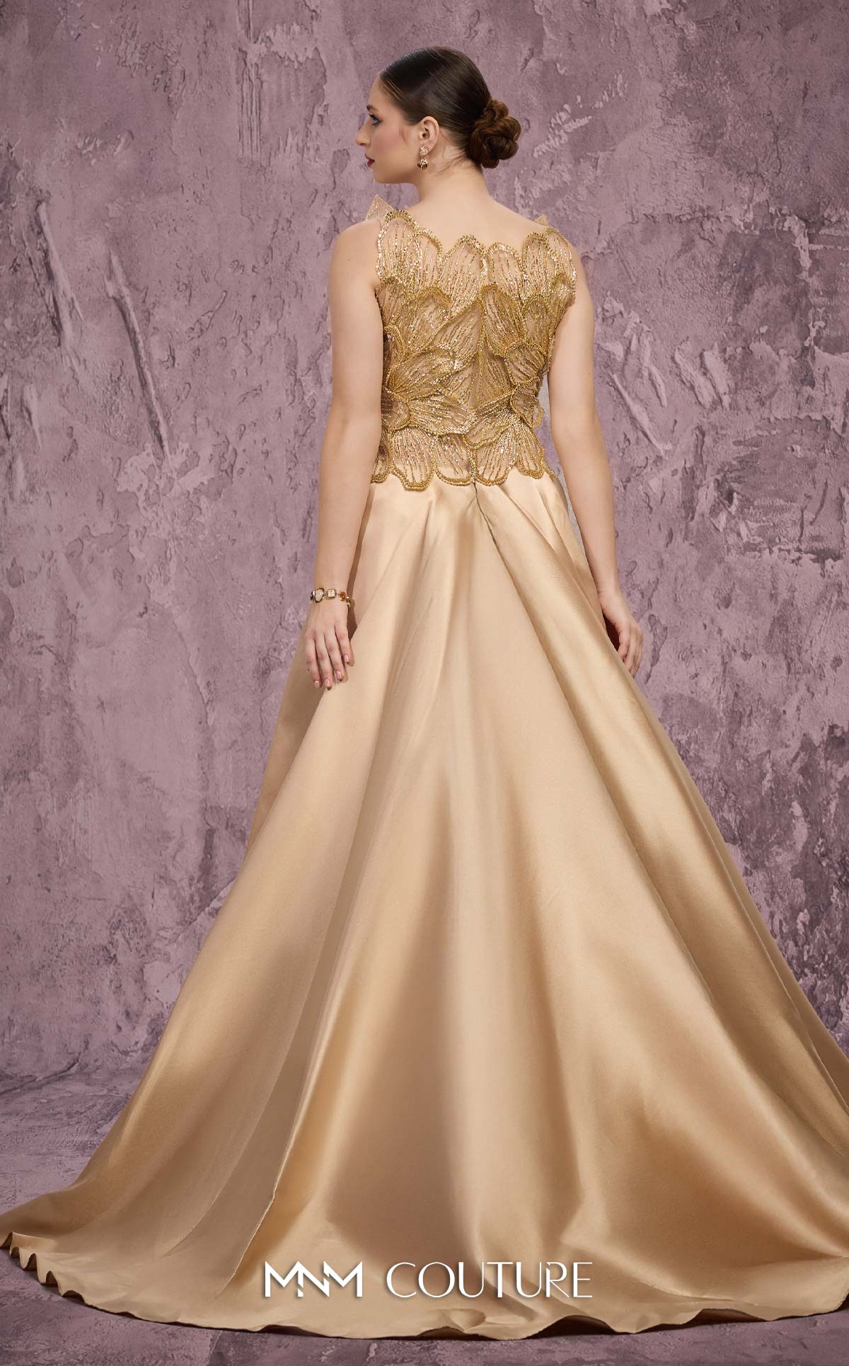MNM Couture J03186