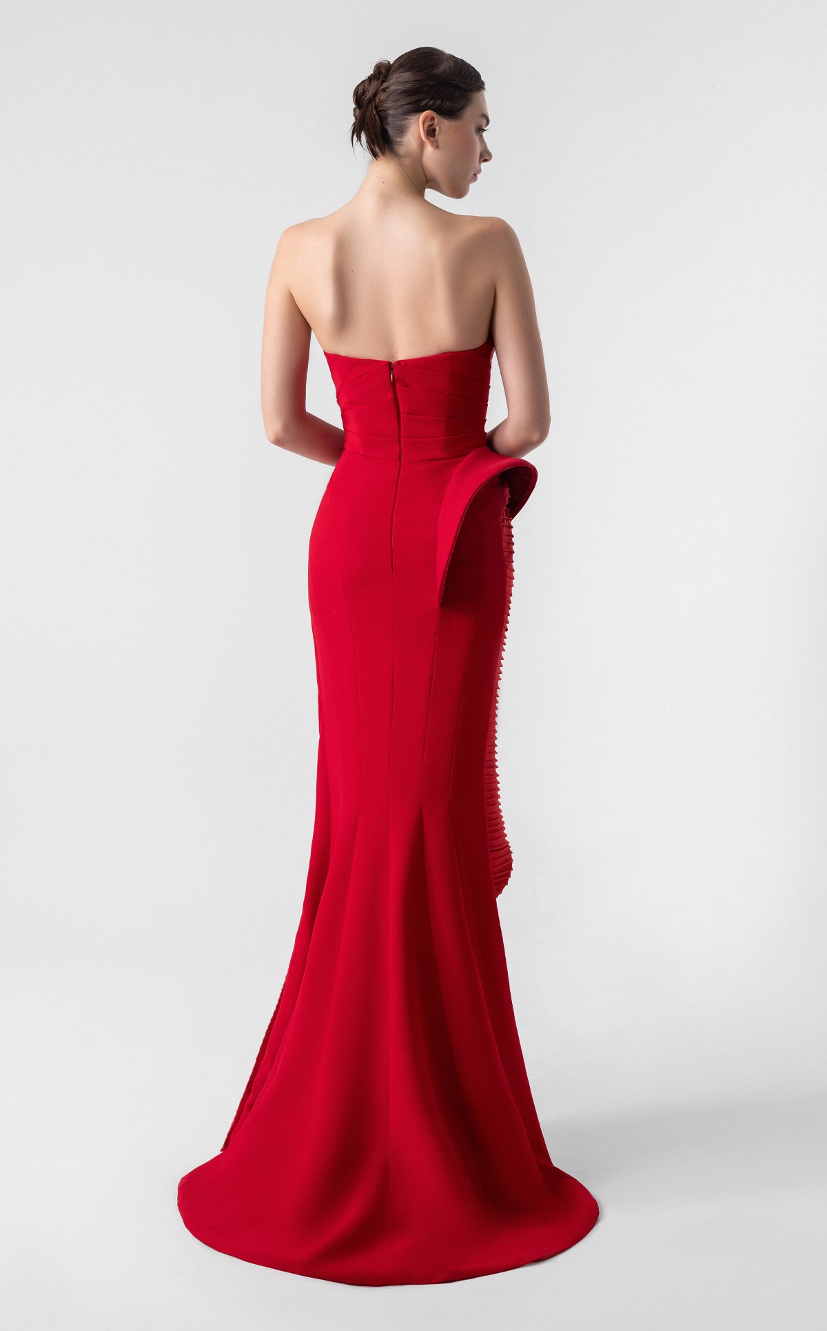 MNM Couture G1924
