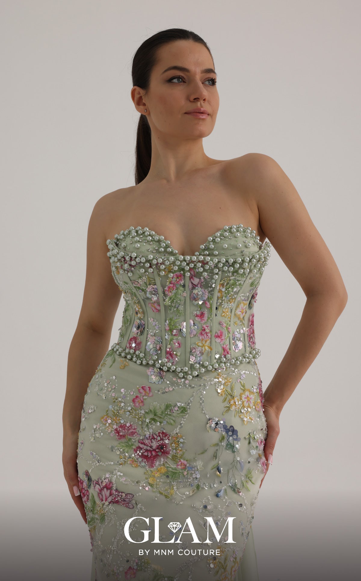 MNM Couture O07858
