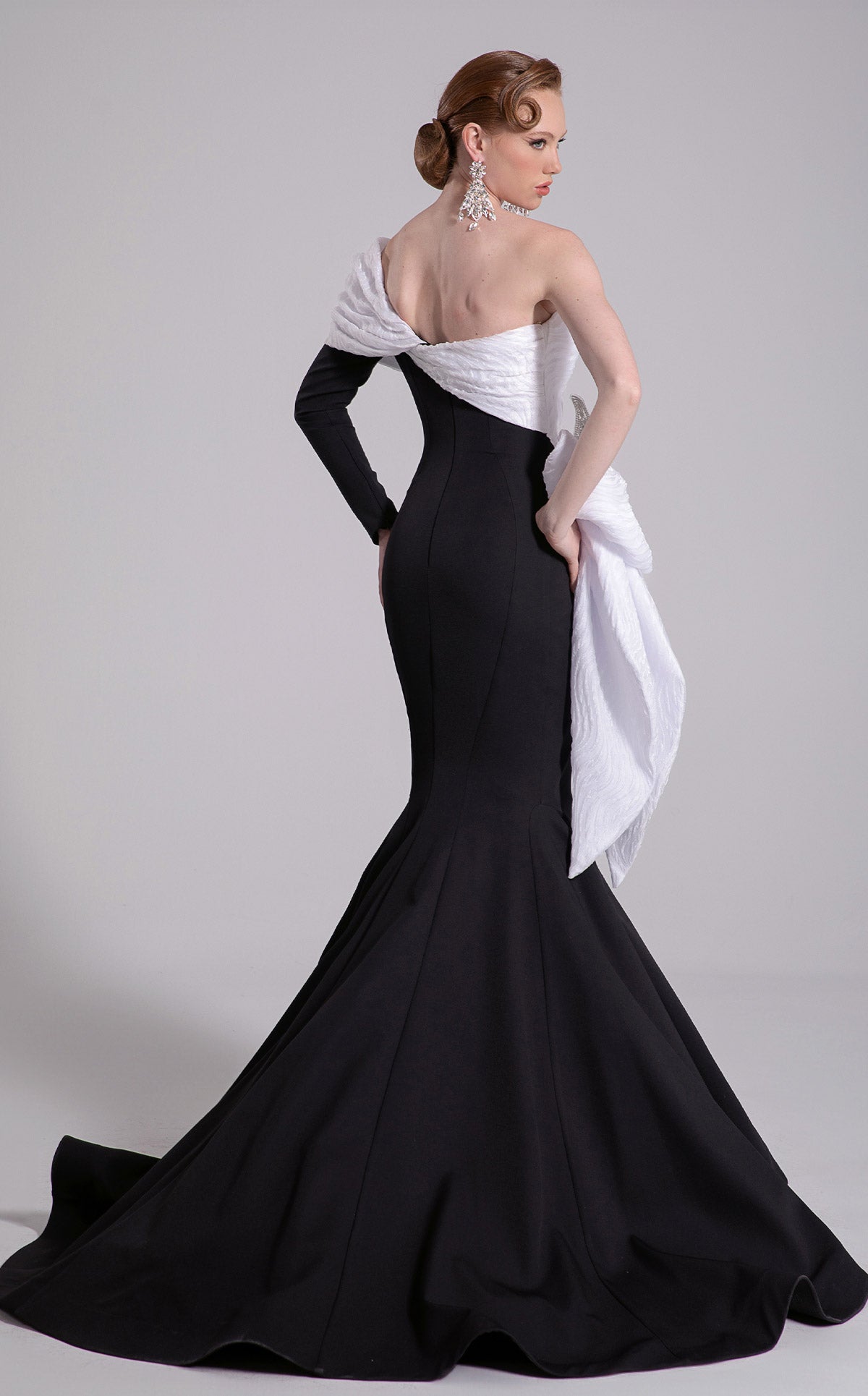 MNM Couture F02907