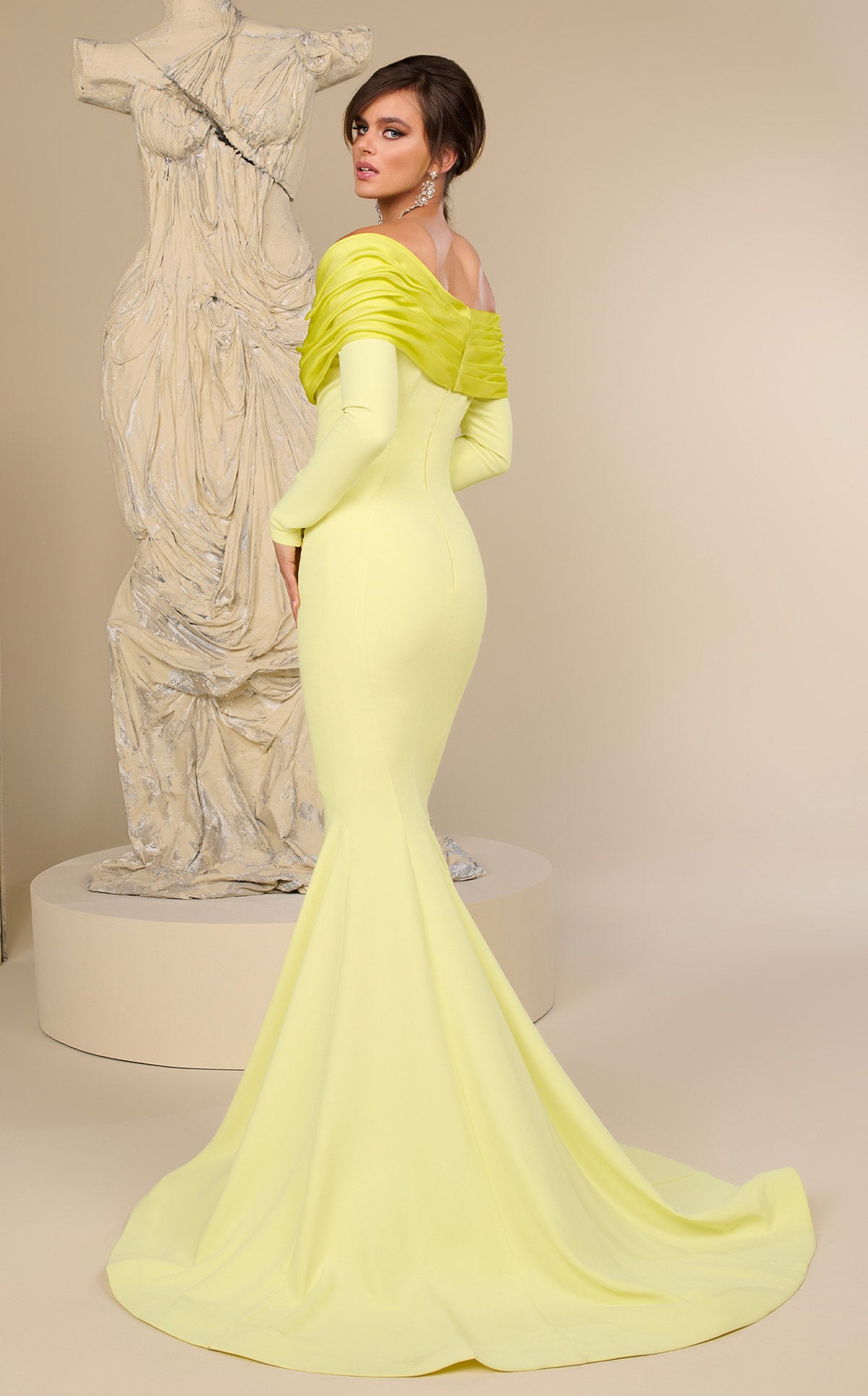 MNM Couture F02928