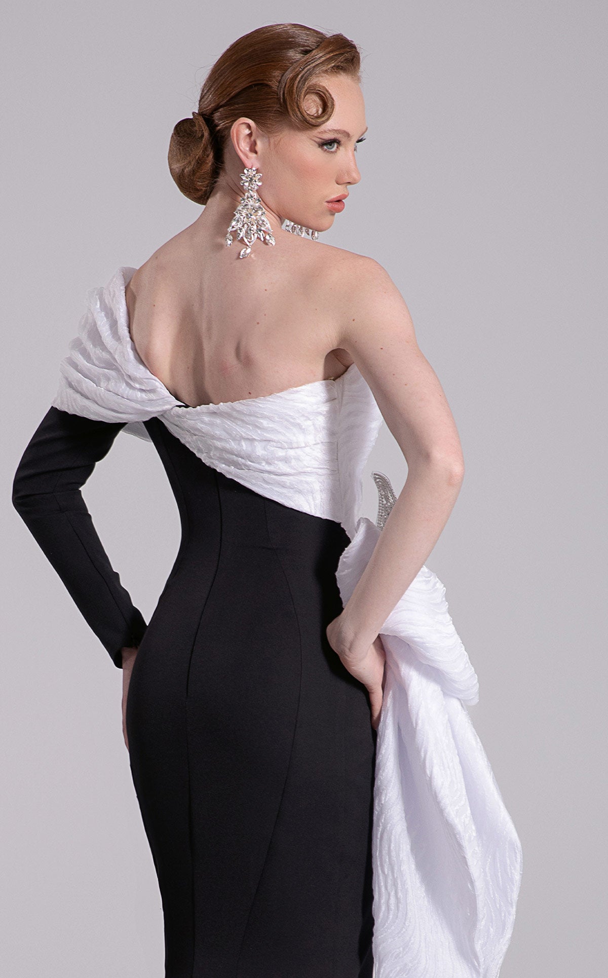 MNM Couture F02907