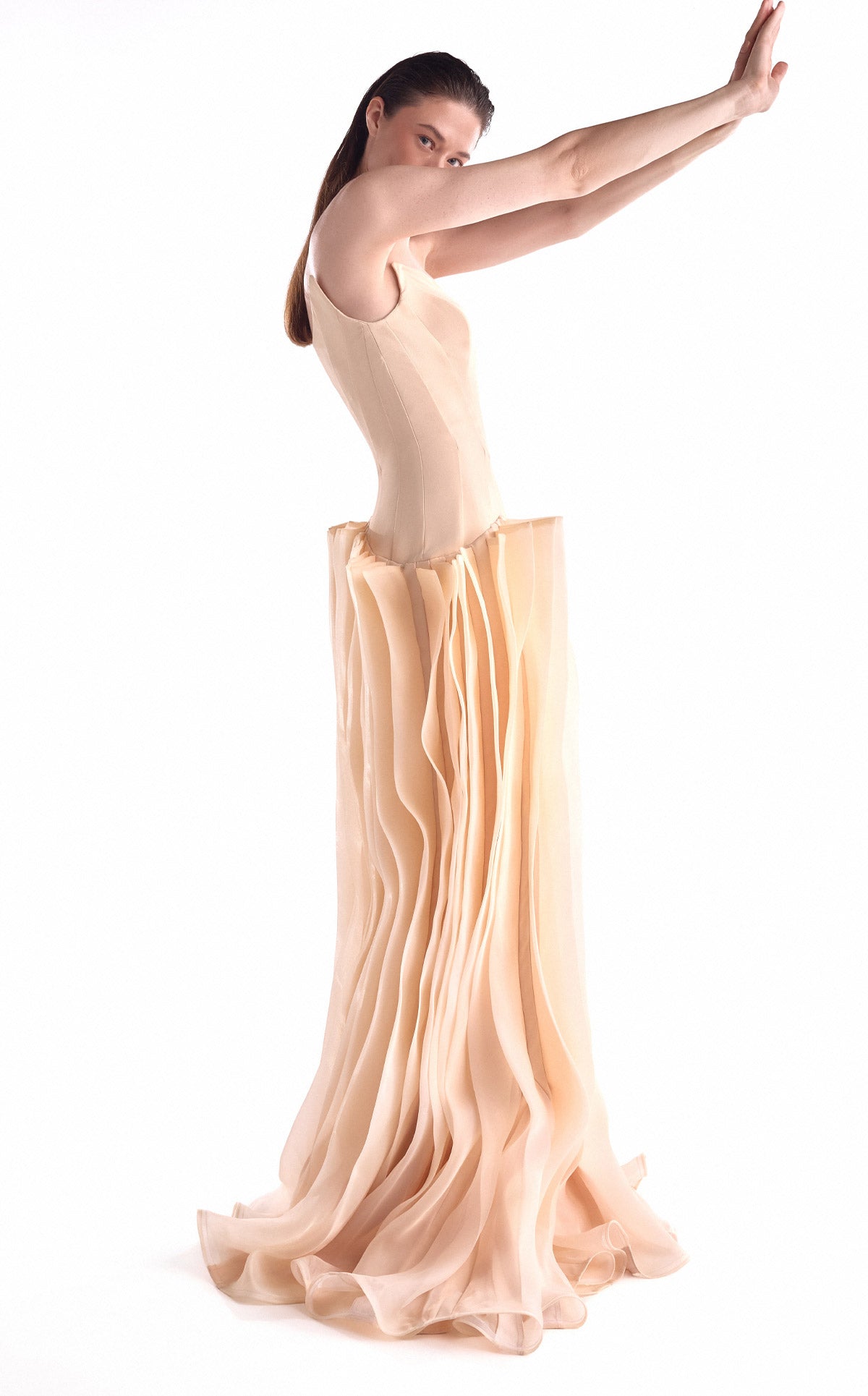 MNM Couture G2100