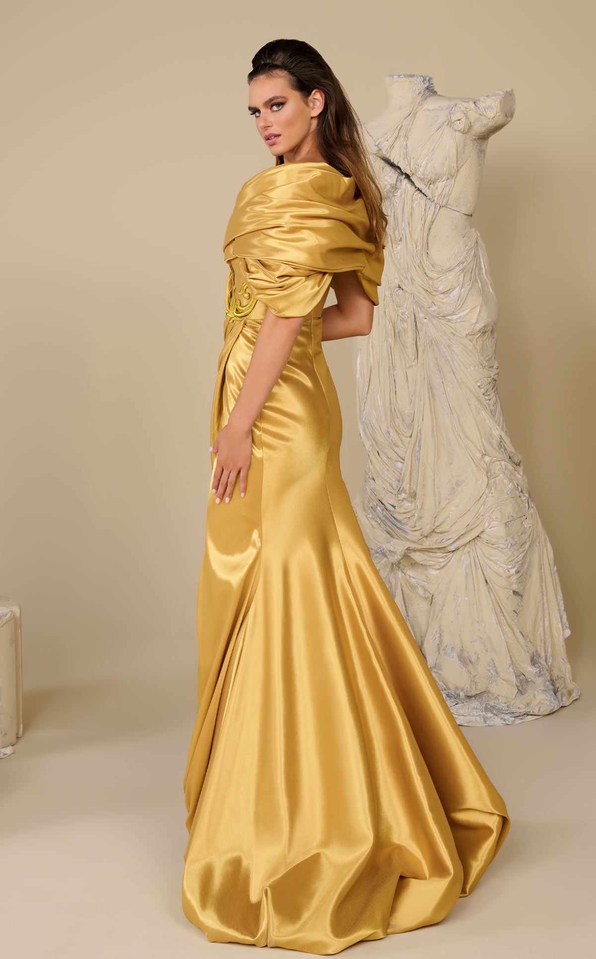 MNM Couture F02946