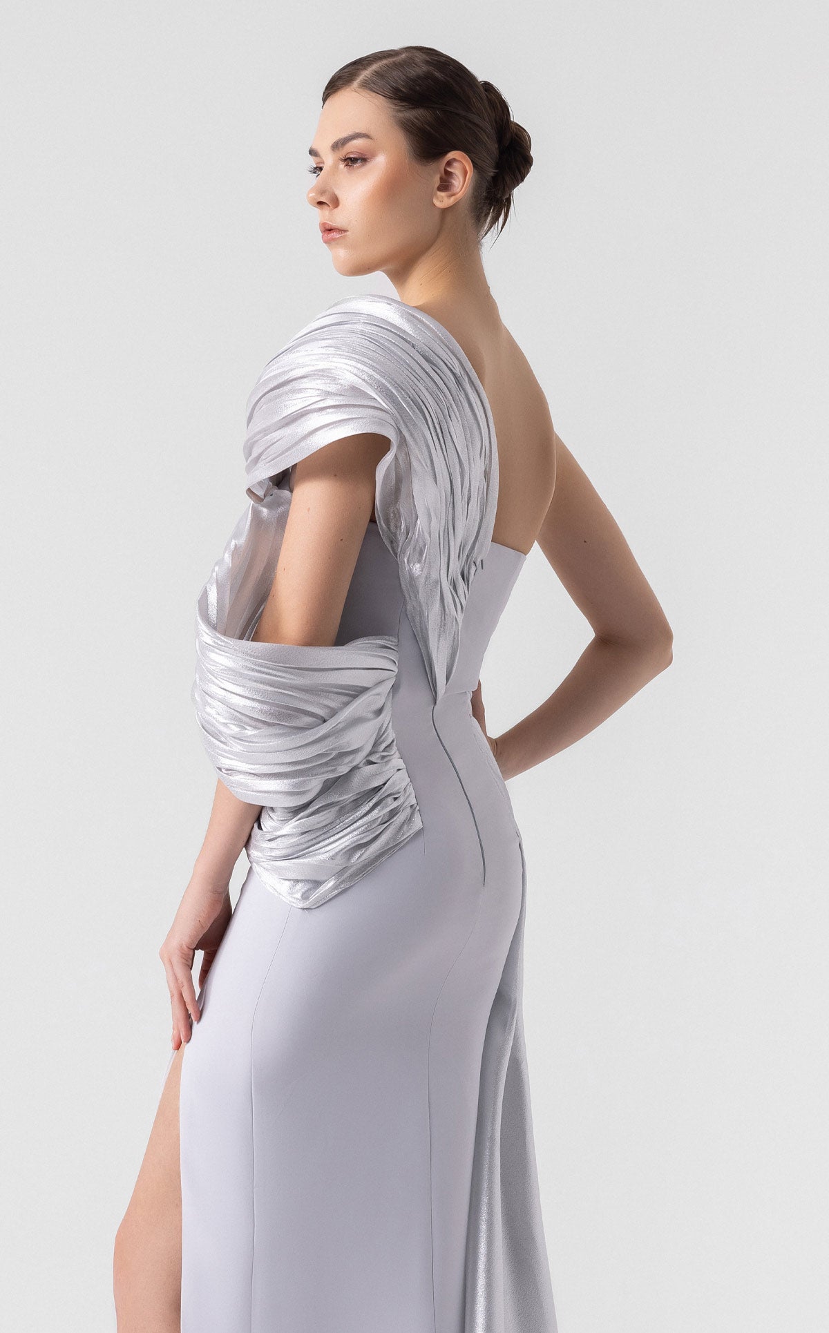 MNM Couture G1907