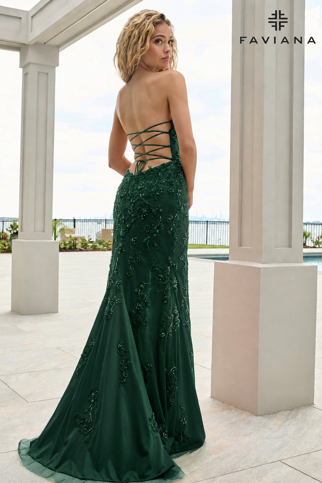 Faviana 11654 DARK HUNTER GREEN