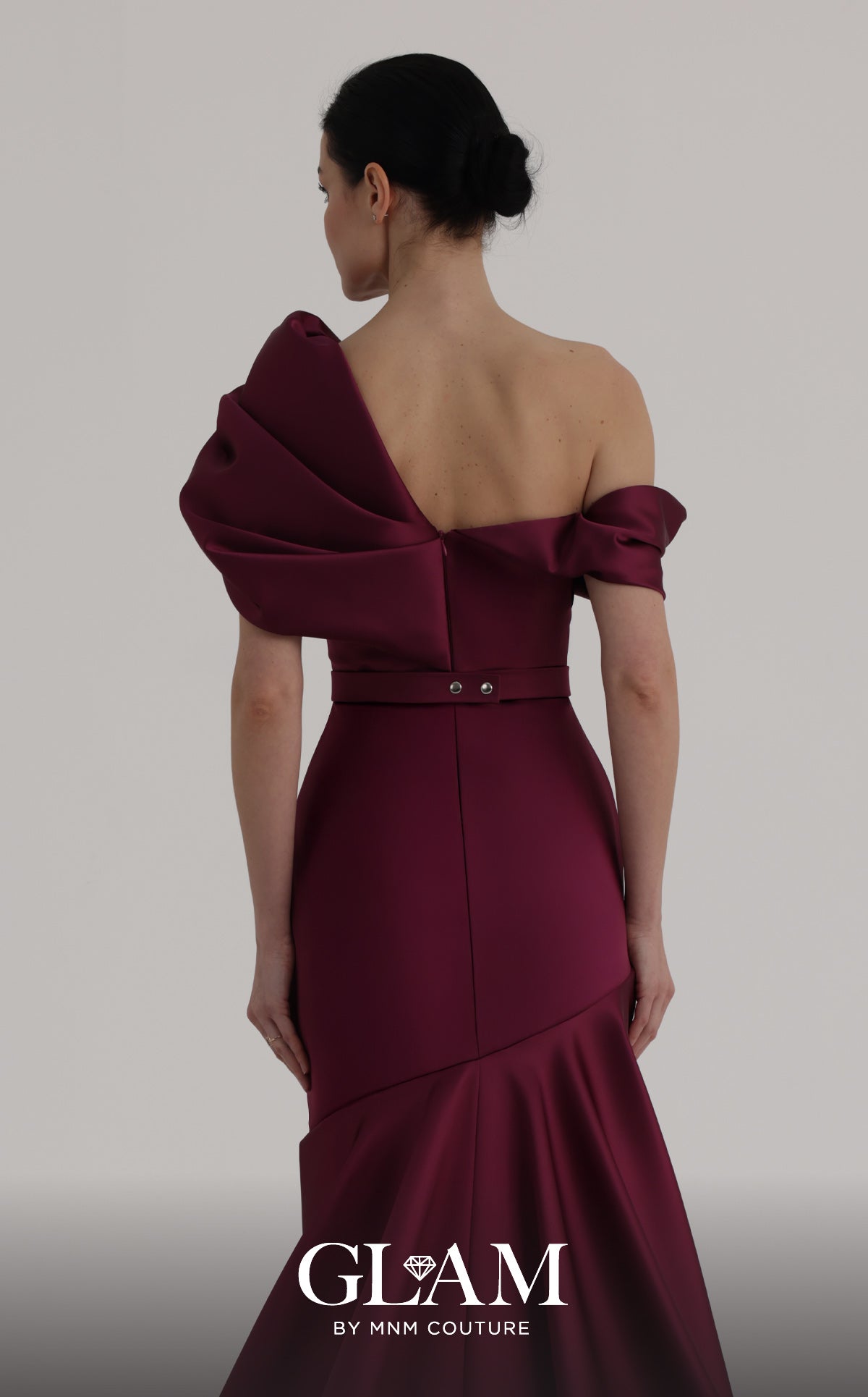 MNM Couture O07841