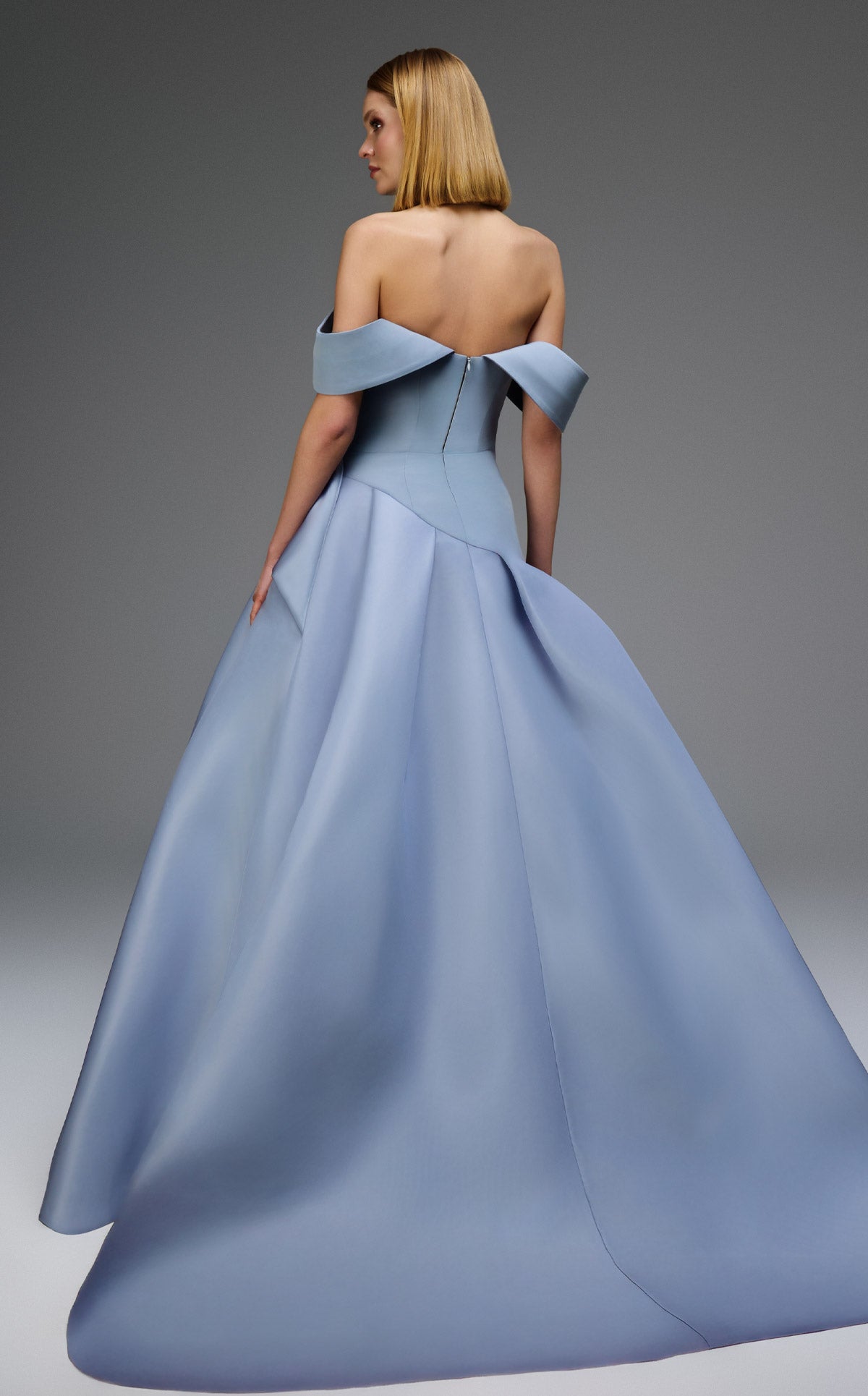 MNM Couture E0103