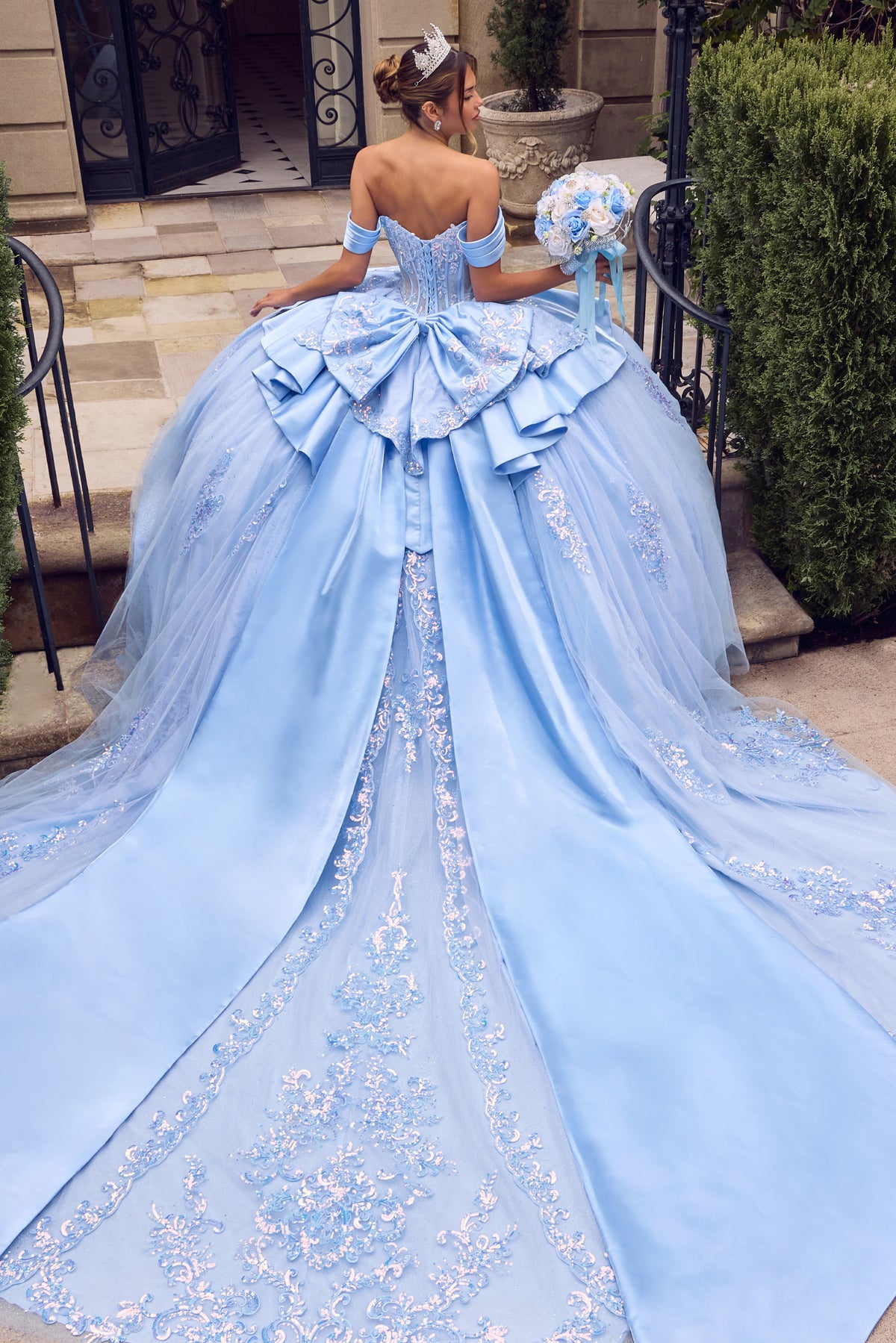 Ladivine 15745 LT BLUE