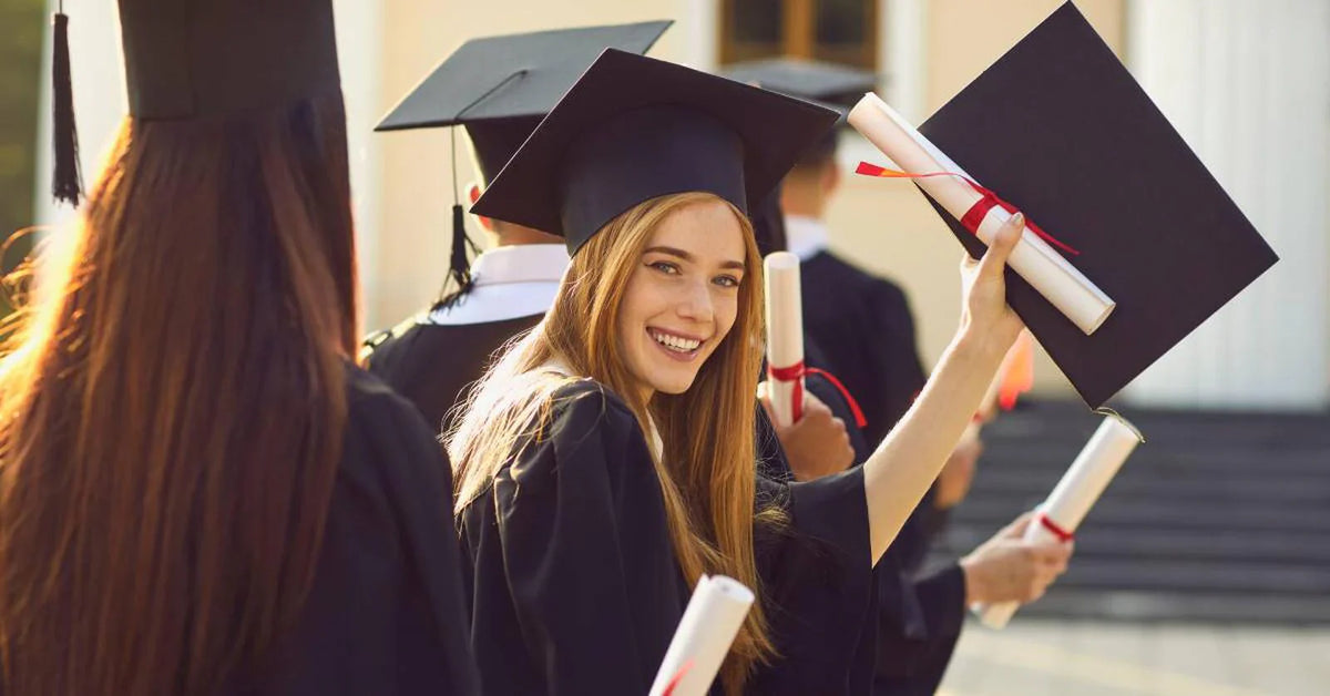 What To Avoid When Choosing a Graduation Dress