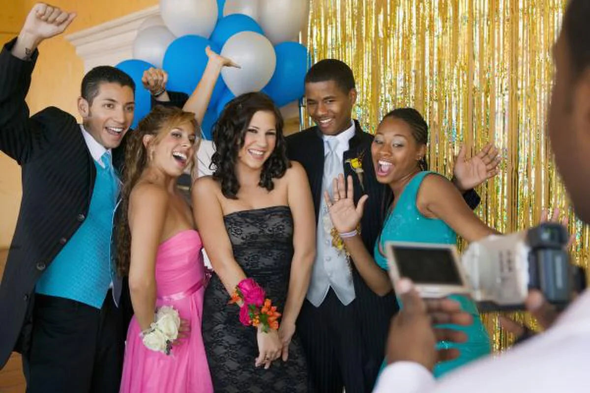 7 Tips for Dressing for a Hot Outdoor Wedding