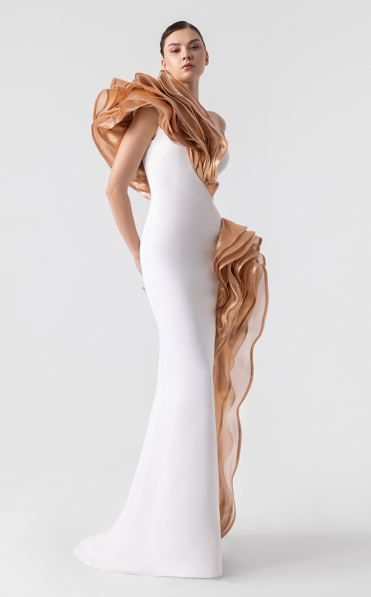 MNM Couture G1925