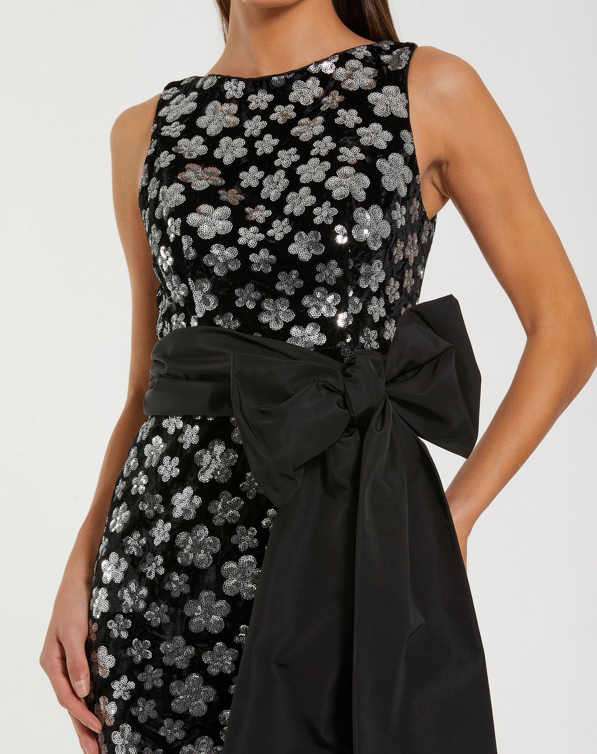 Mac Duggal 50048