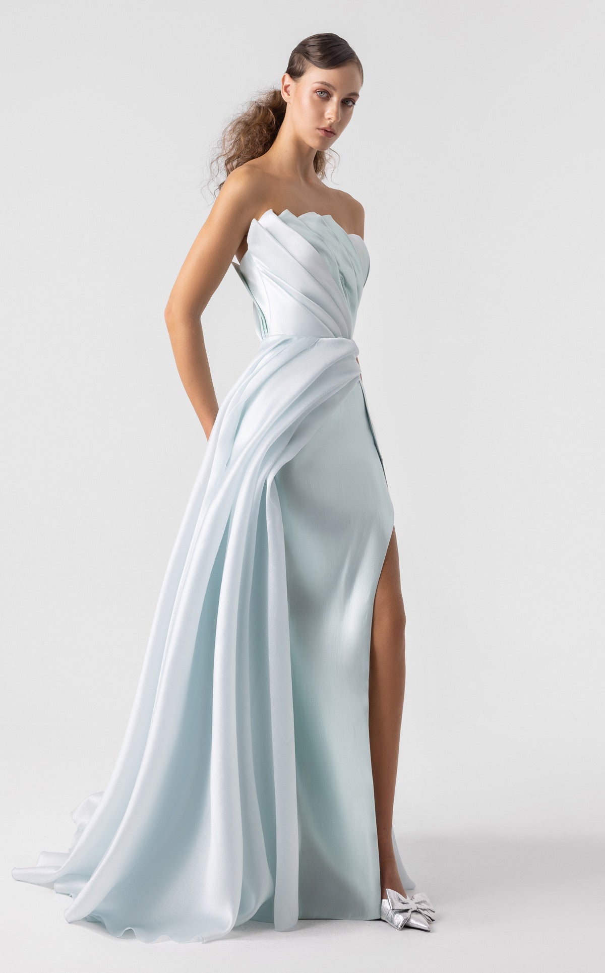 MNM Couture G1923