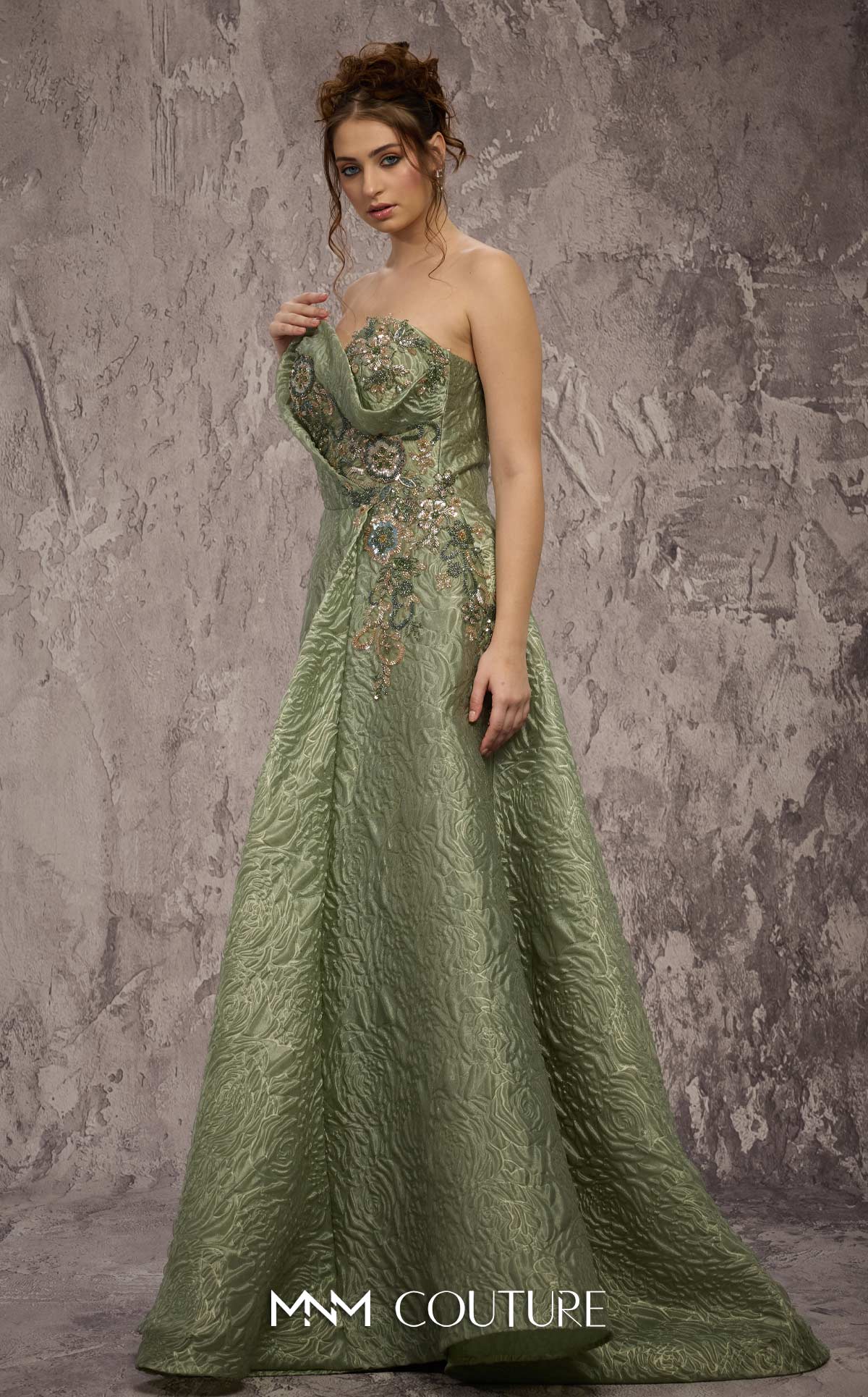 MNM Couture Q3355