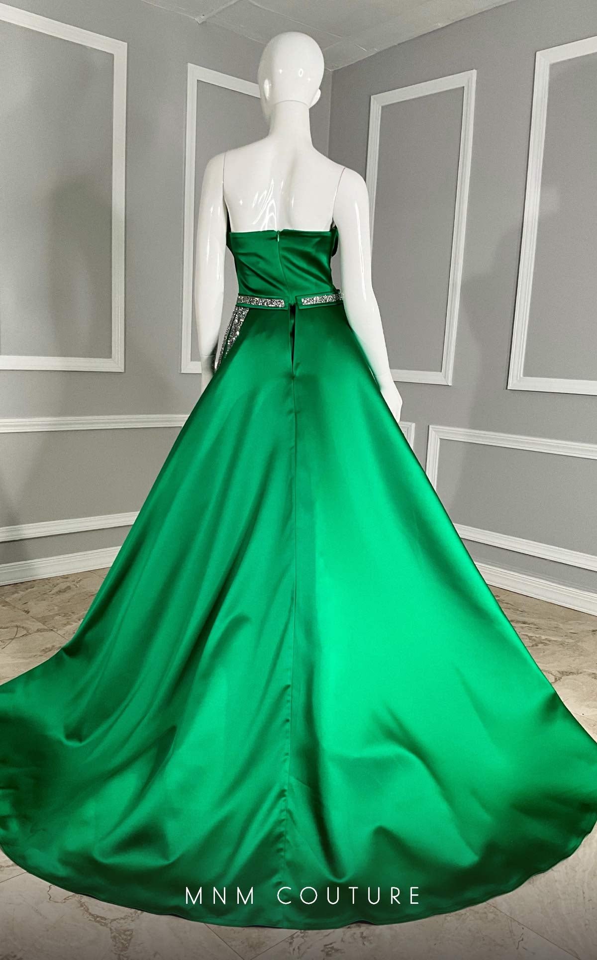 MNM Couture V07353