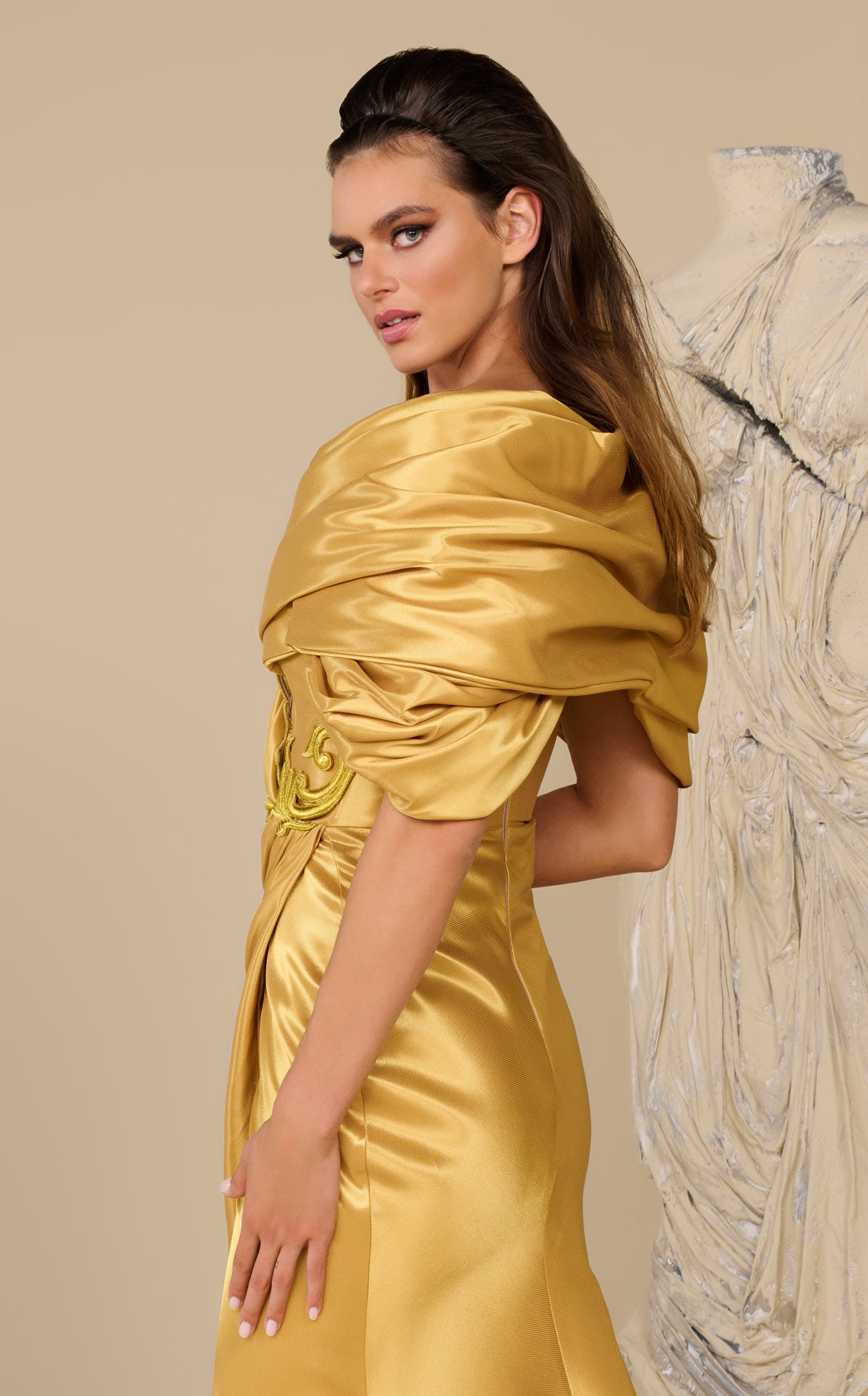 MNM Couture F02946