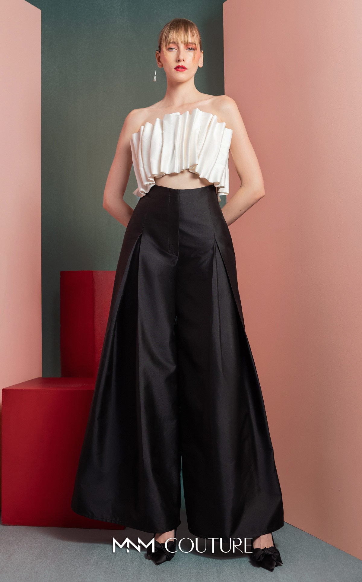 MNM Couture GOF2516 BLACK/WHITE