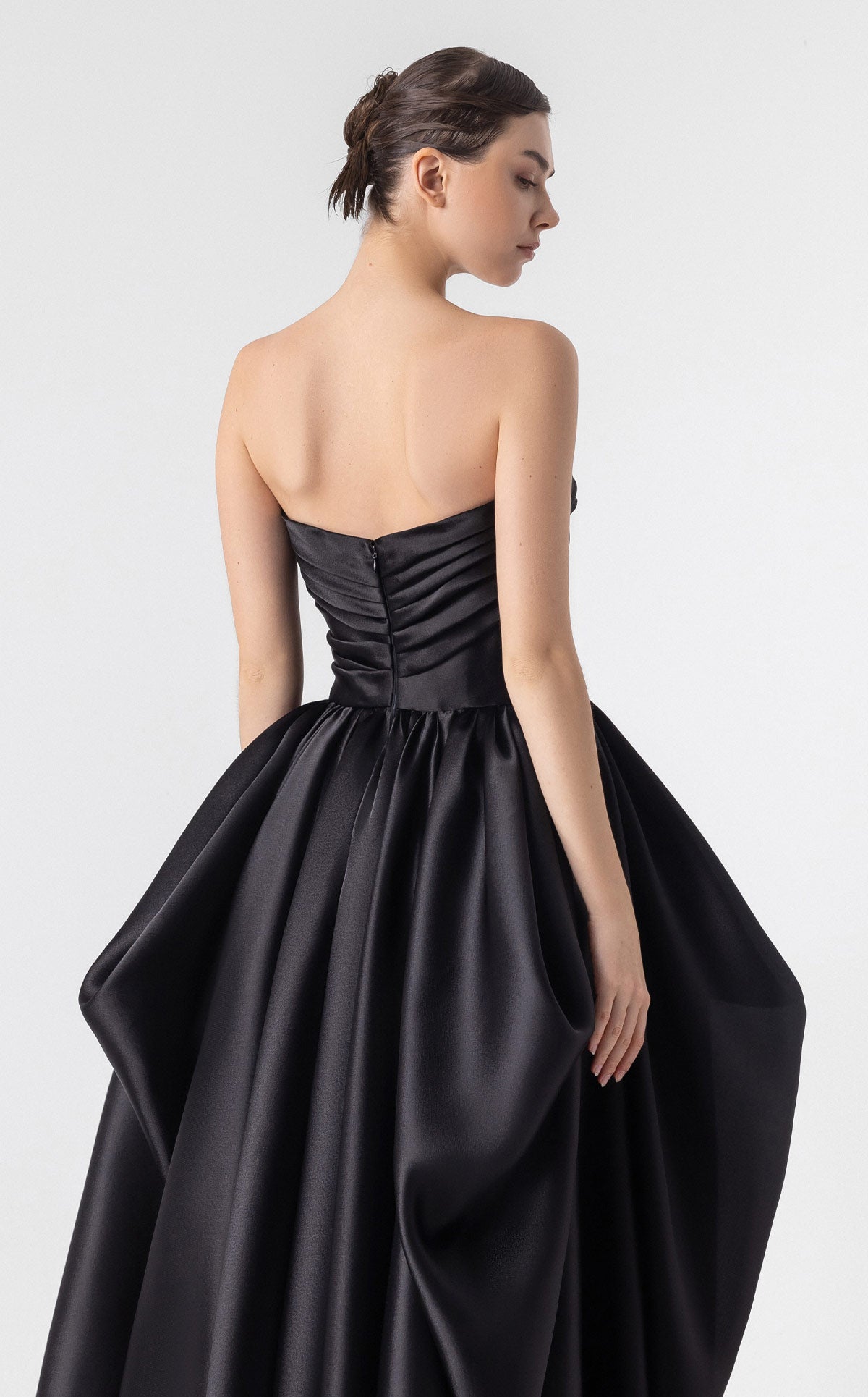 MNM Couture G1921