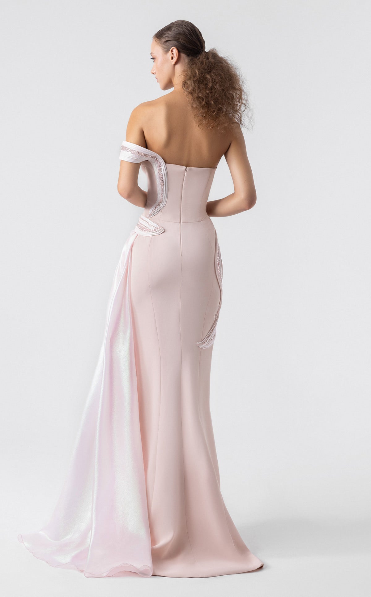 MNM Couture G1900