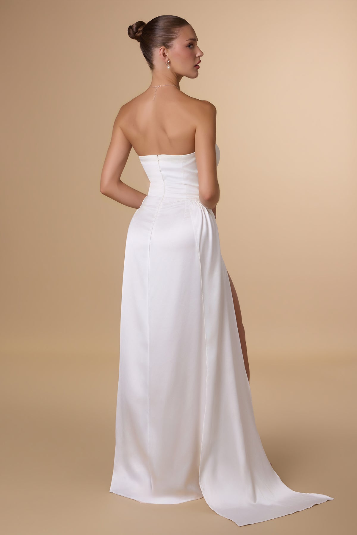 Amoris by Ladivine T215W