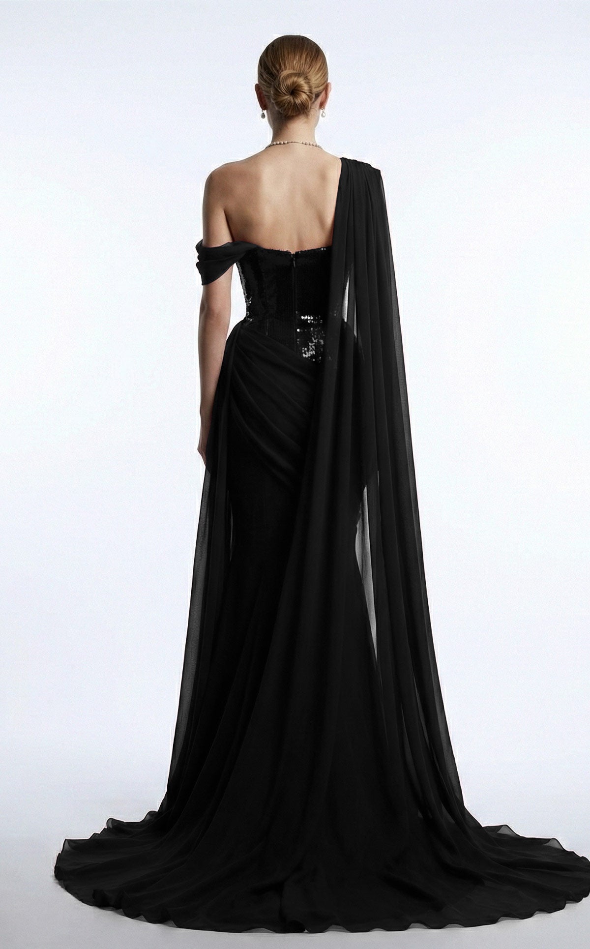 MNM Couture F03017