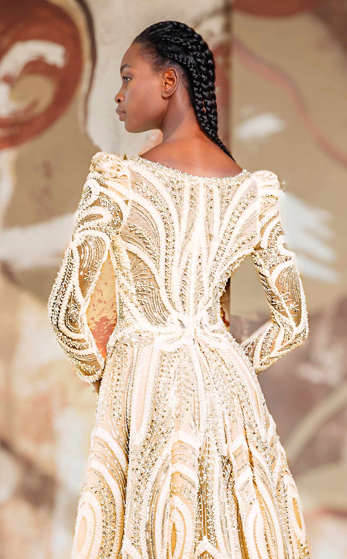 MNM Couture K4148