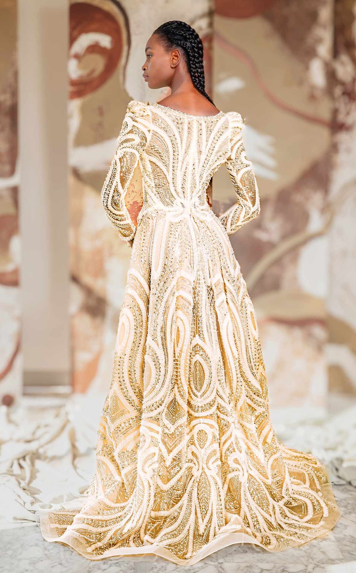MNM Couture K4148