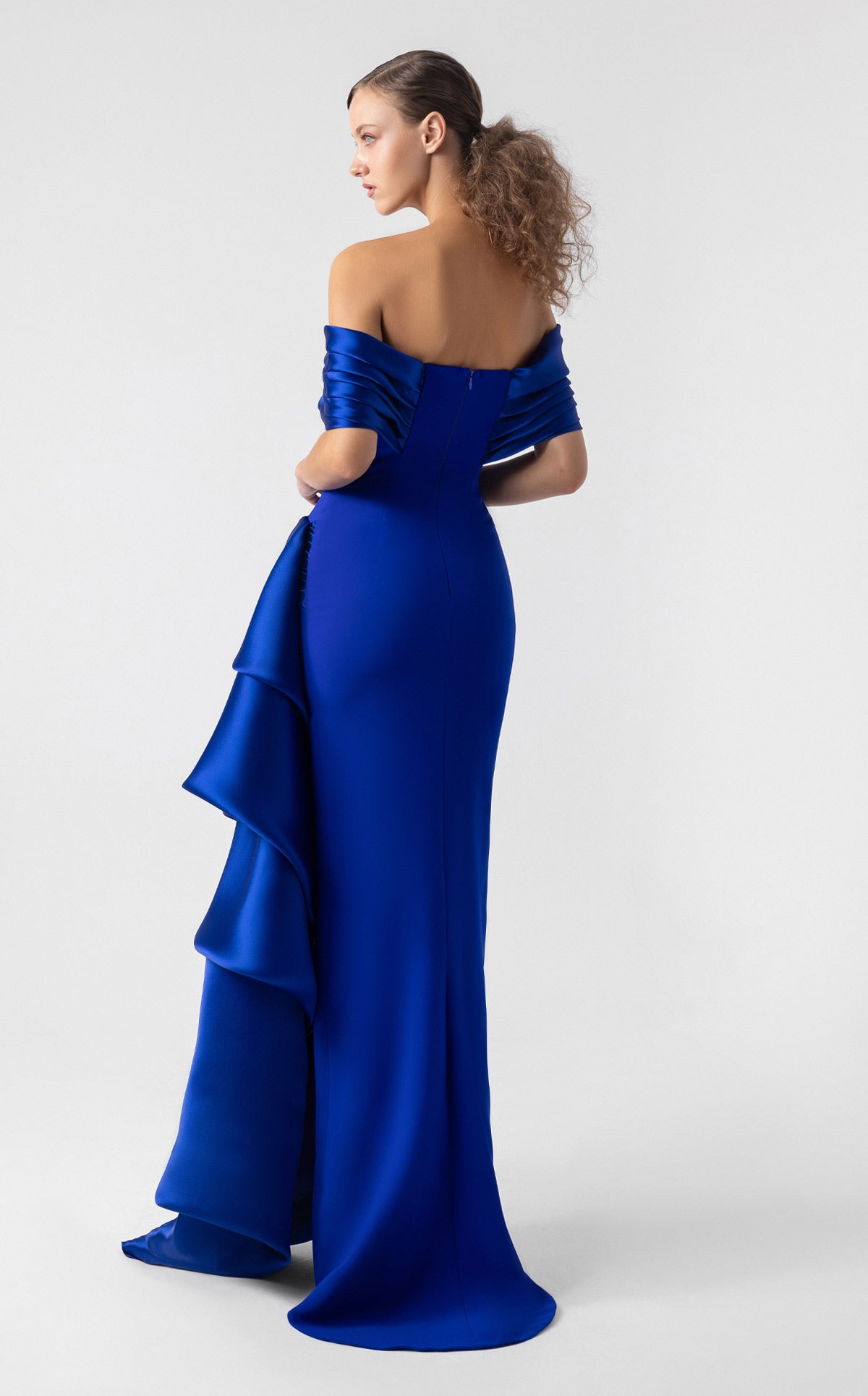 MNM Couture G1905