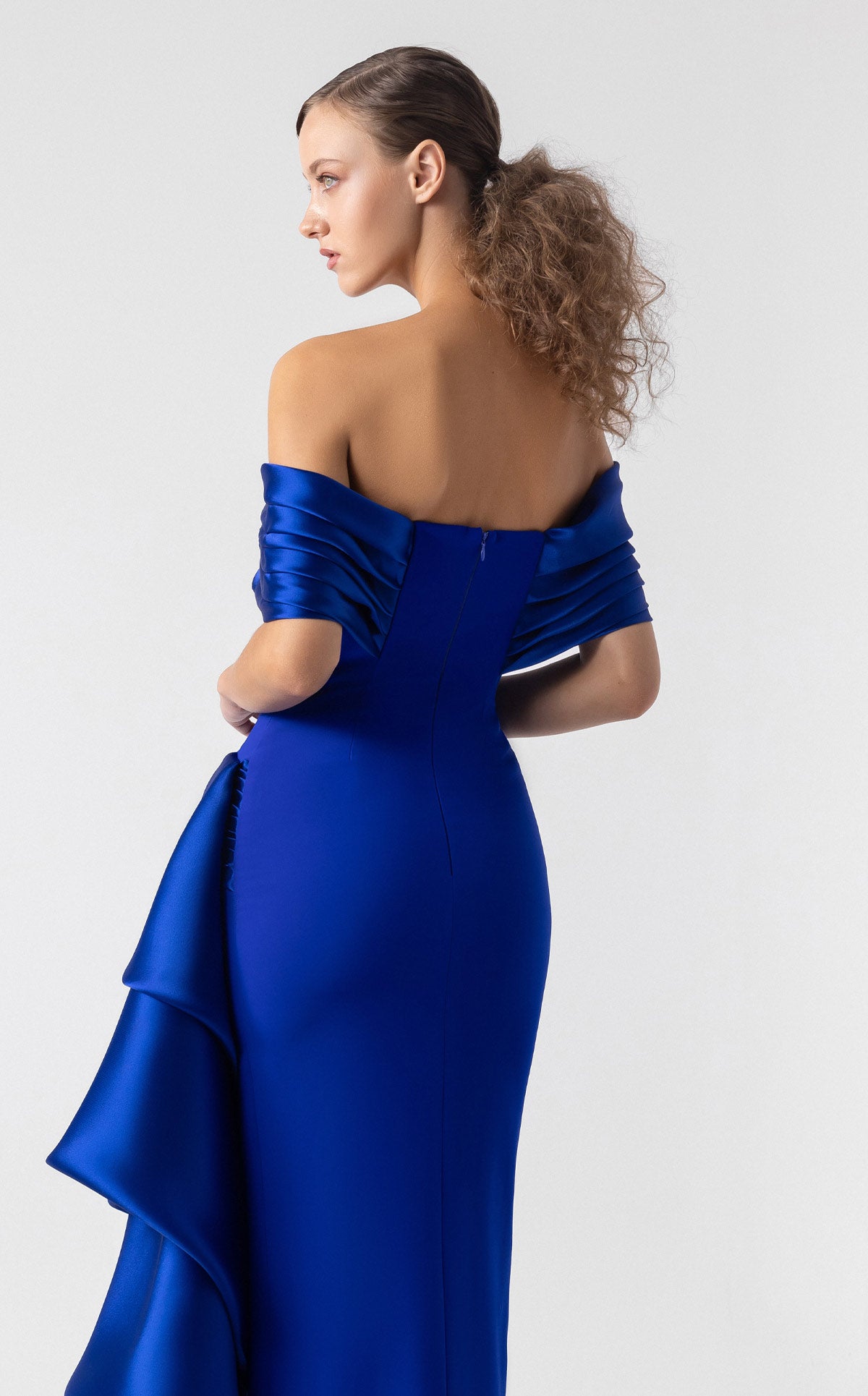 MNM Couture G1905