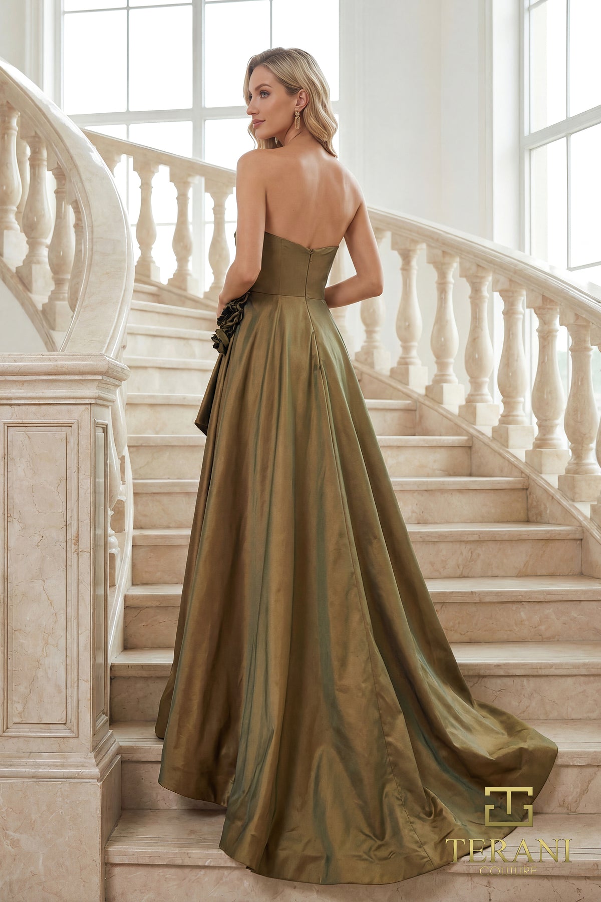 Terani Couture 262E7082 Gold