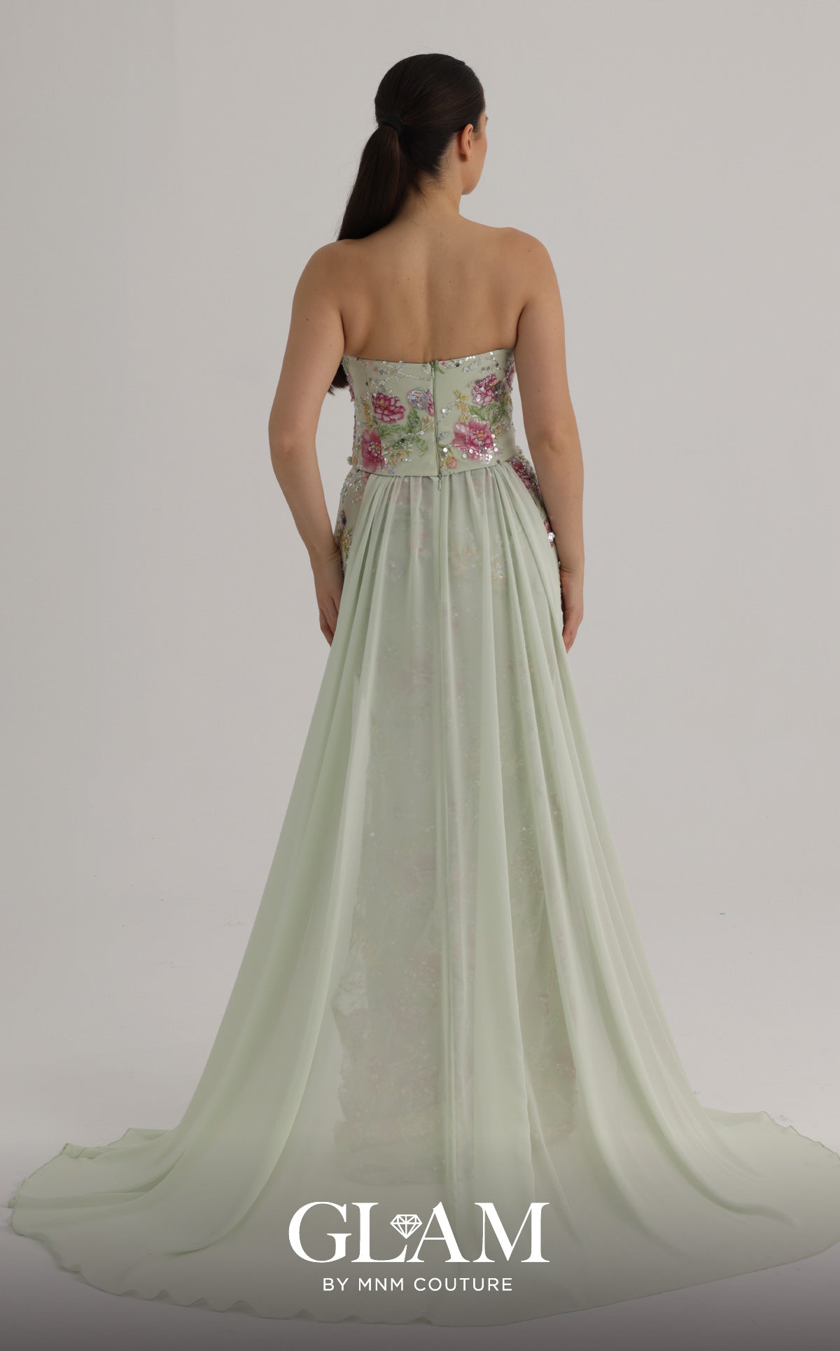MNM Couture O07858