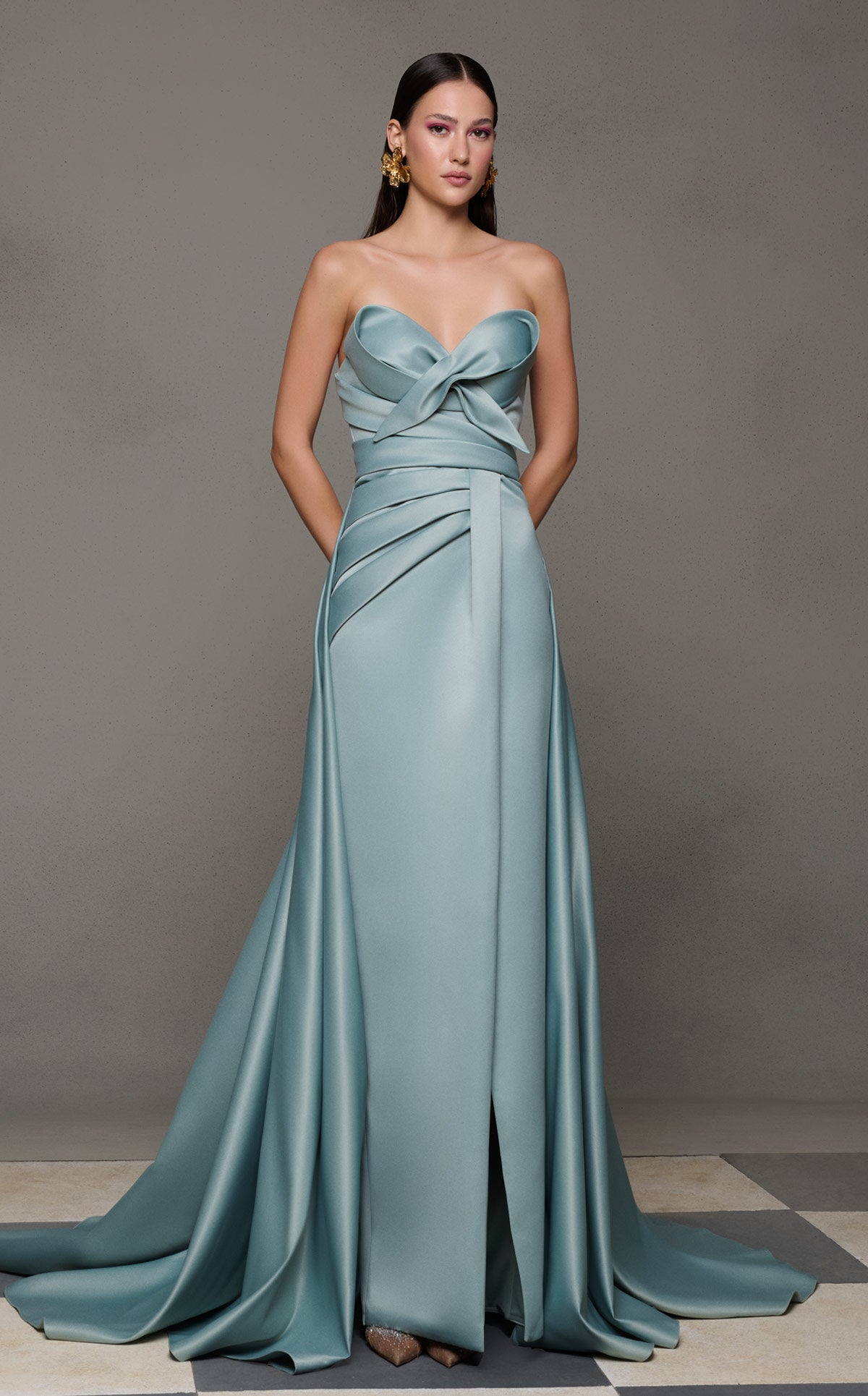 MNM Couture N0626 MINT