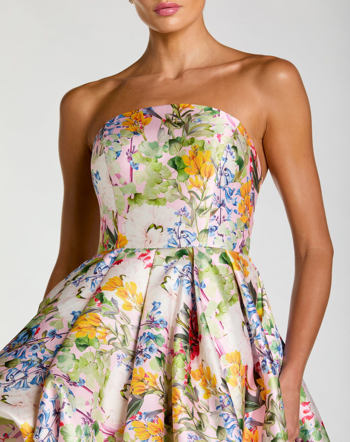 Mac Duggal 11991
