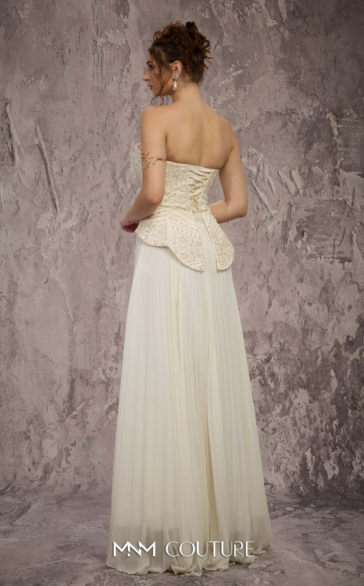MNM Couture Q7715