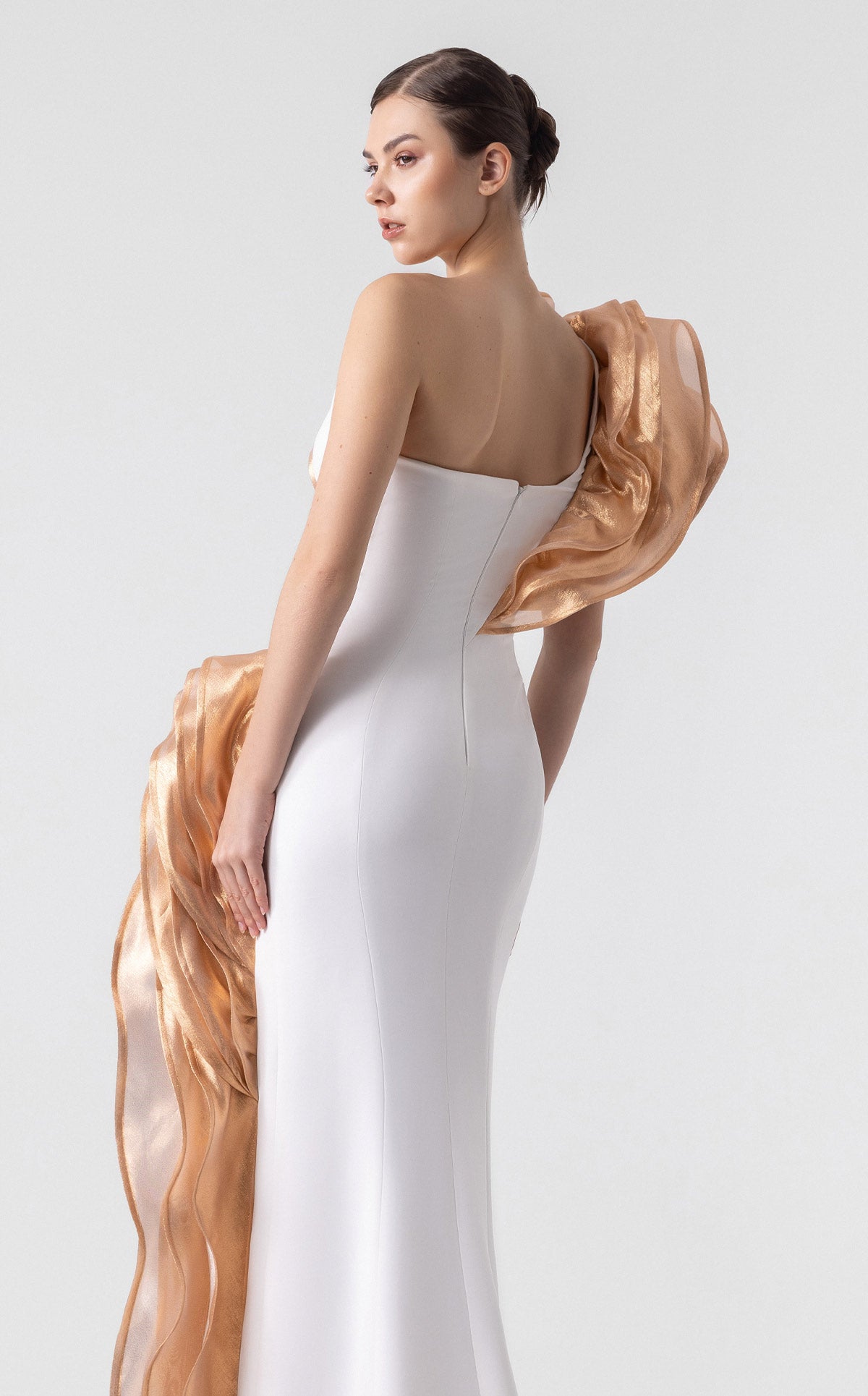 MNM Couture G1925