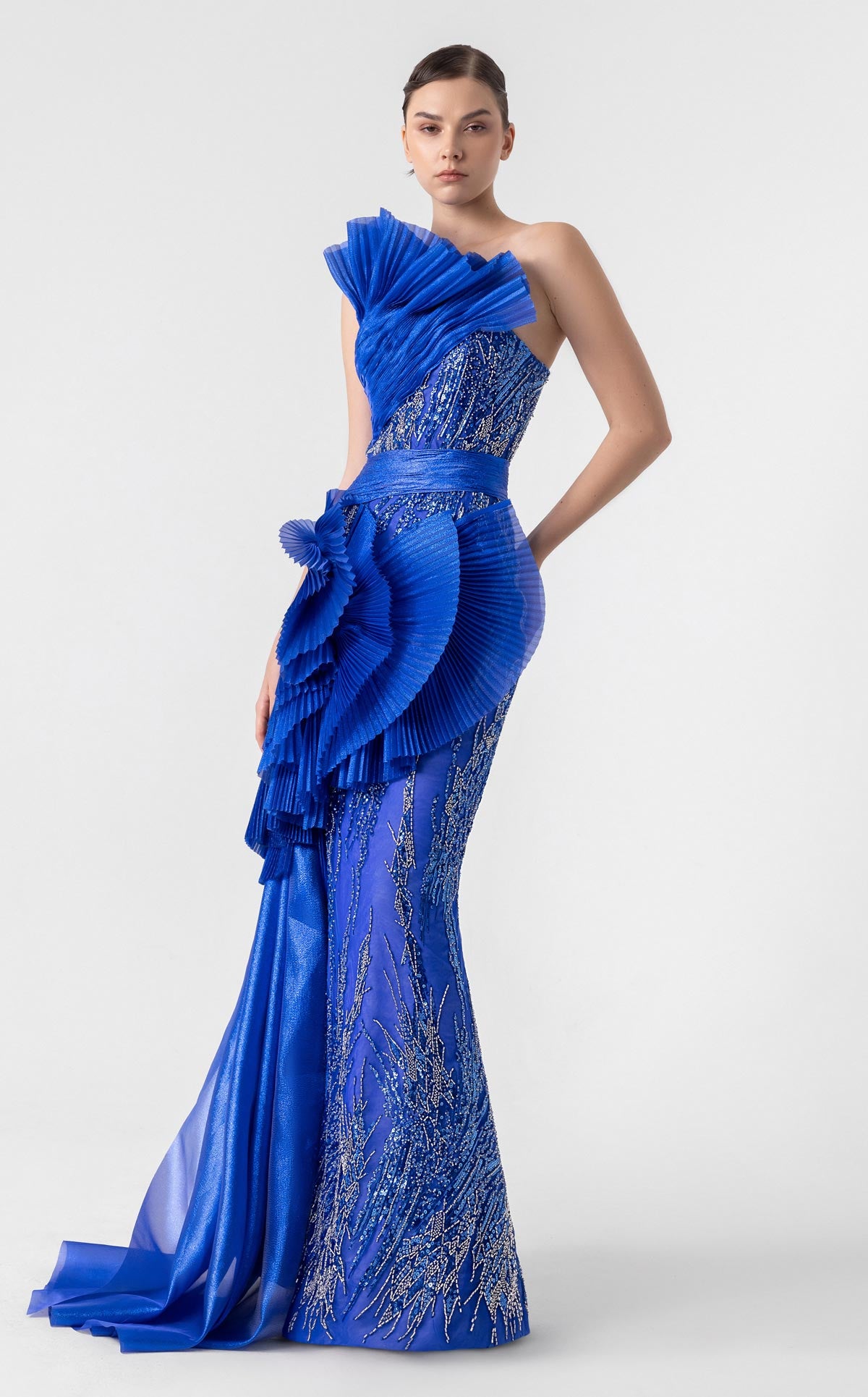 MNM Couture G1933
