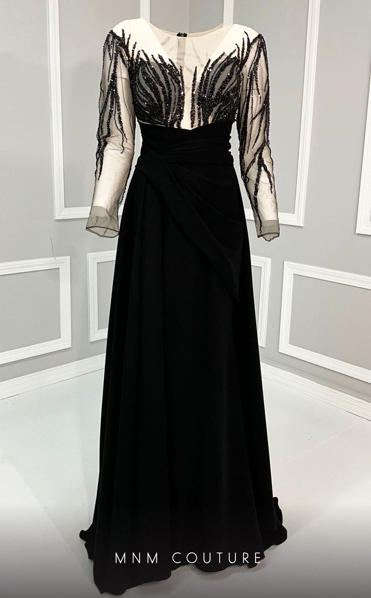 MNM Couture K3893