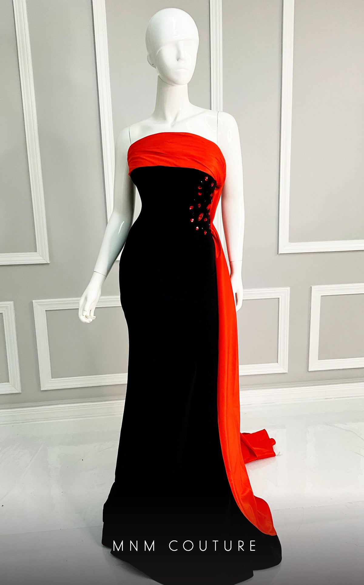 MNM Couture V07378